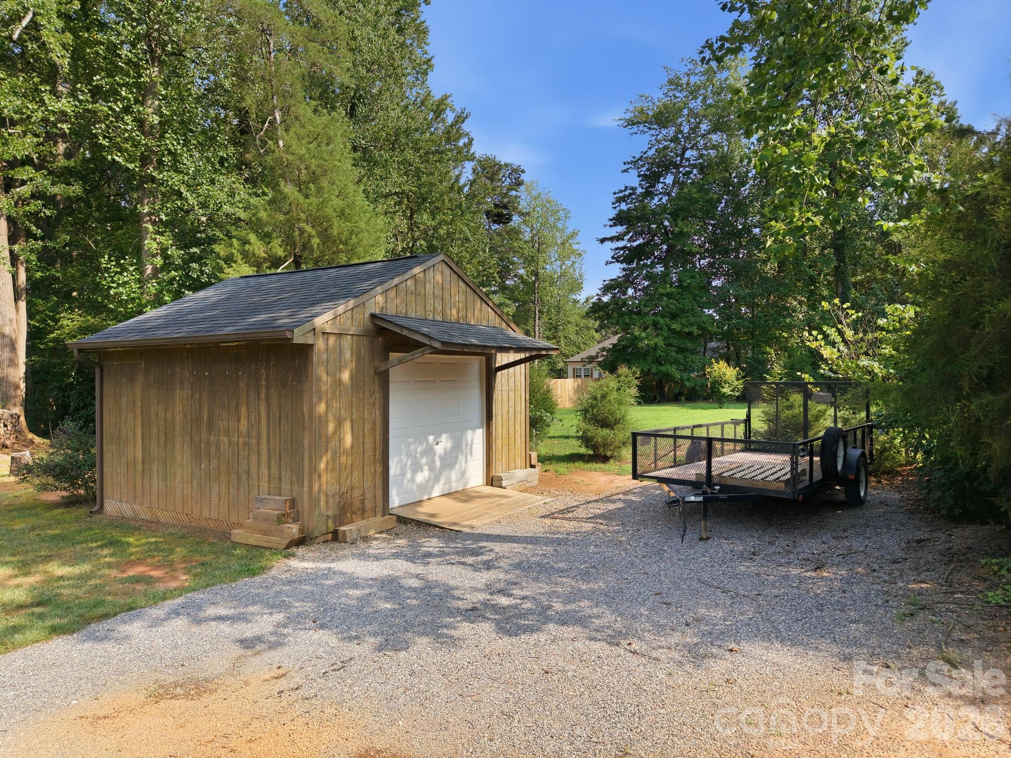 1285 Patterson Street — China Grove