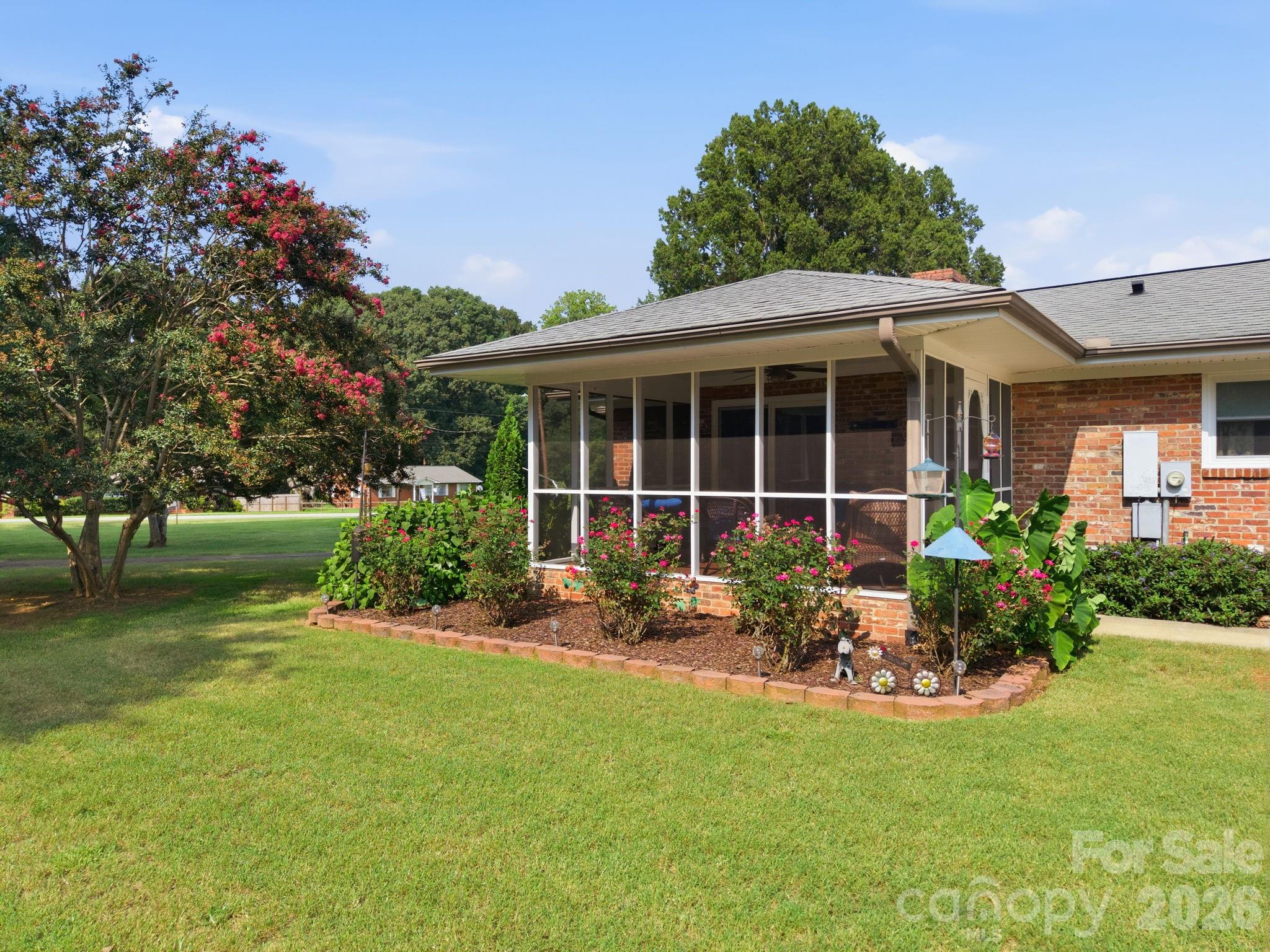 1285 Patterson Street — China Grove