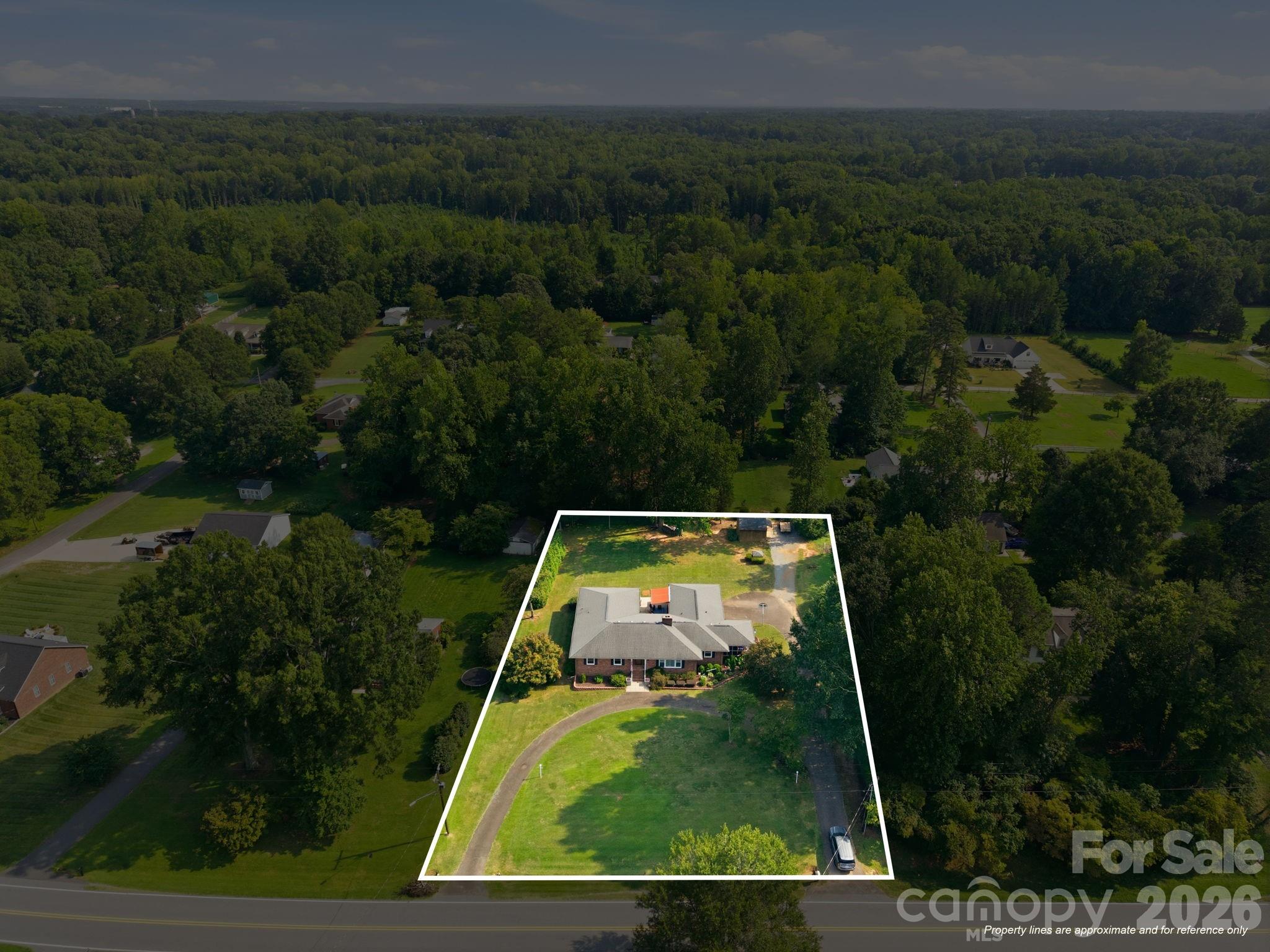 1285 Patterson Street — China Grove