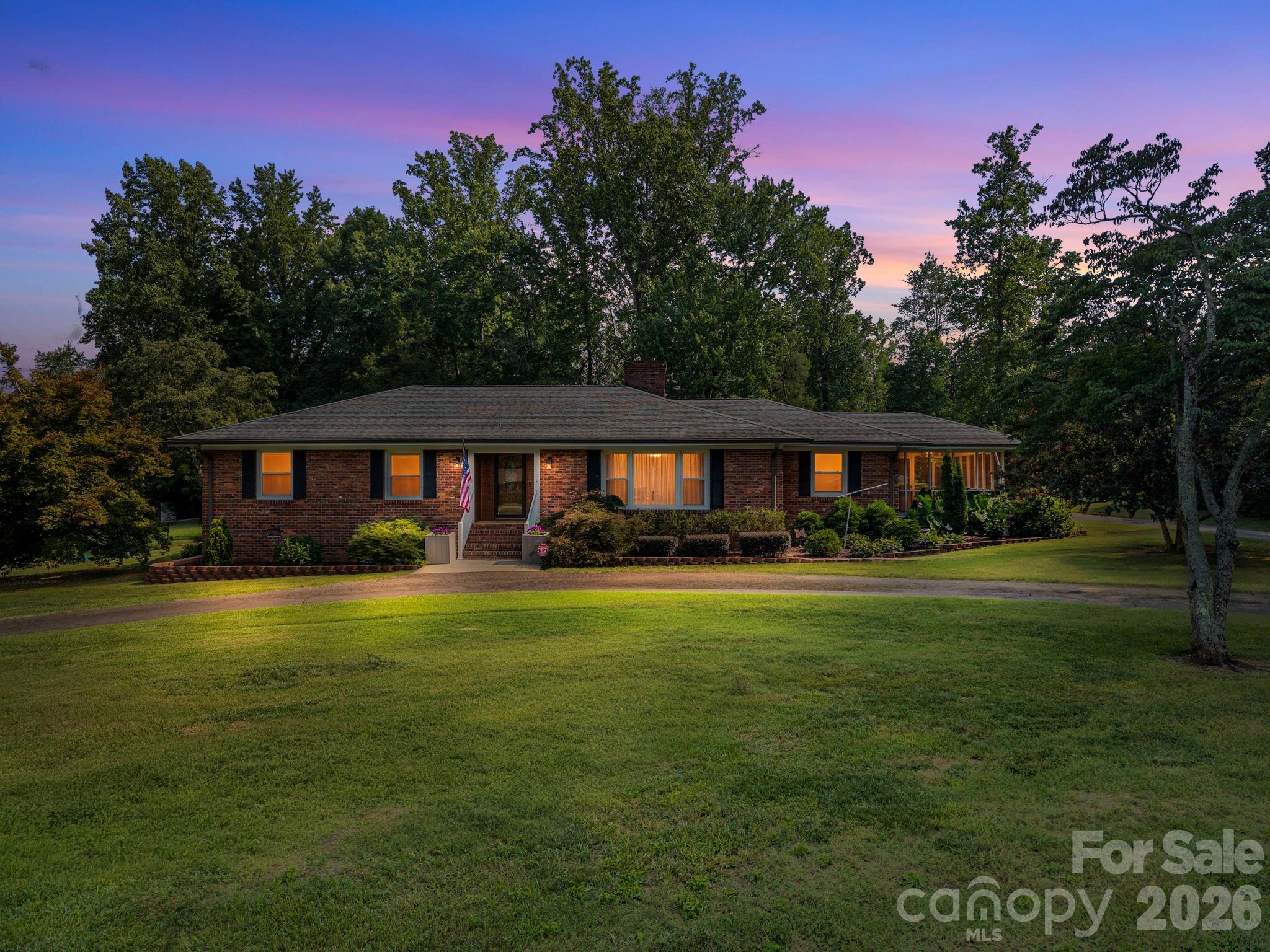 1285 Patterson Street — China Grove