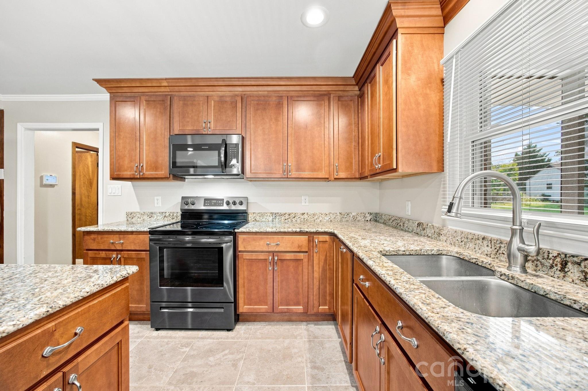 1285 Patterson Street — China Grove