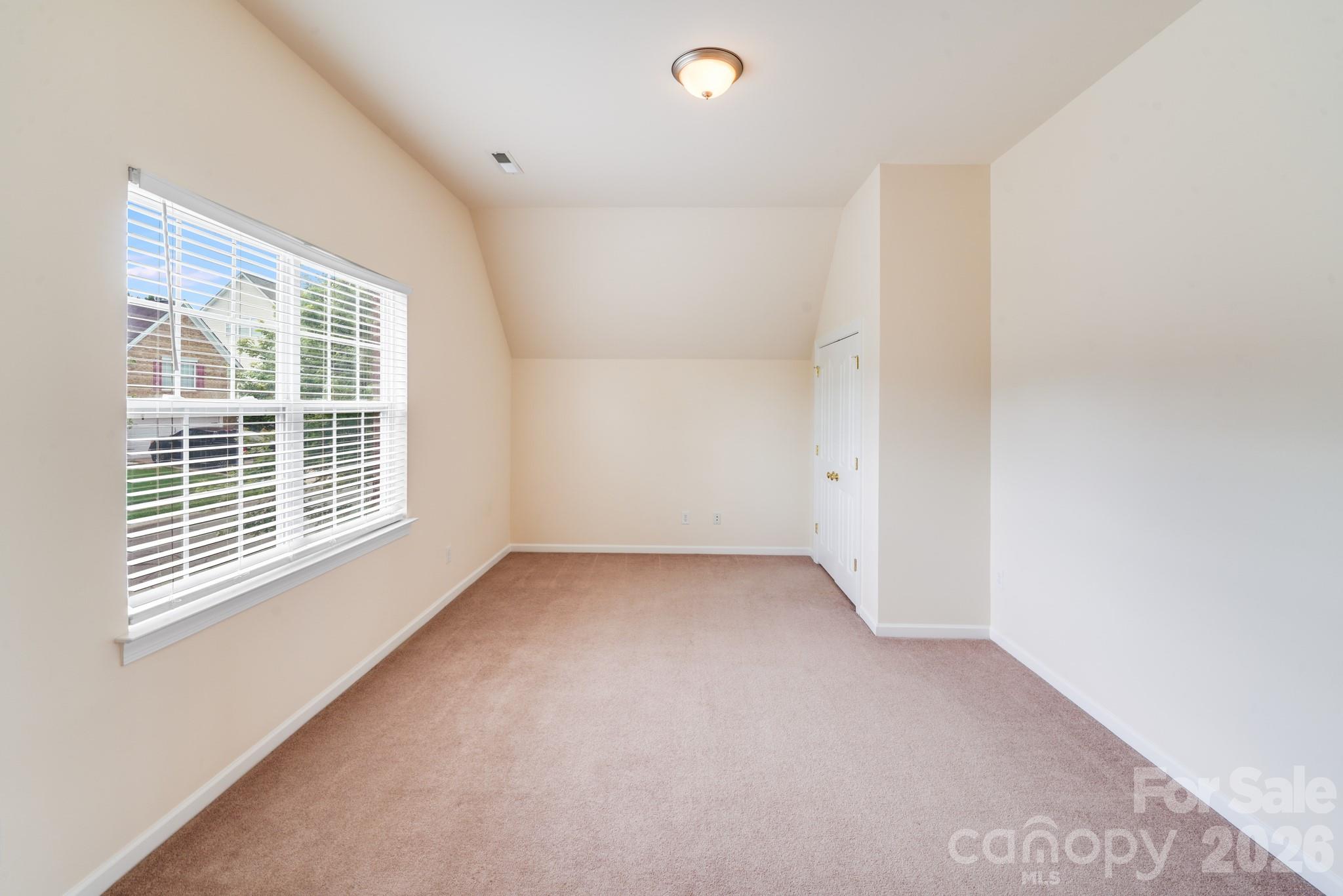 6227 Castlecove Road — Charlotte