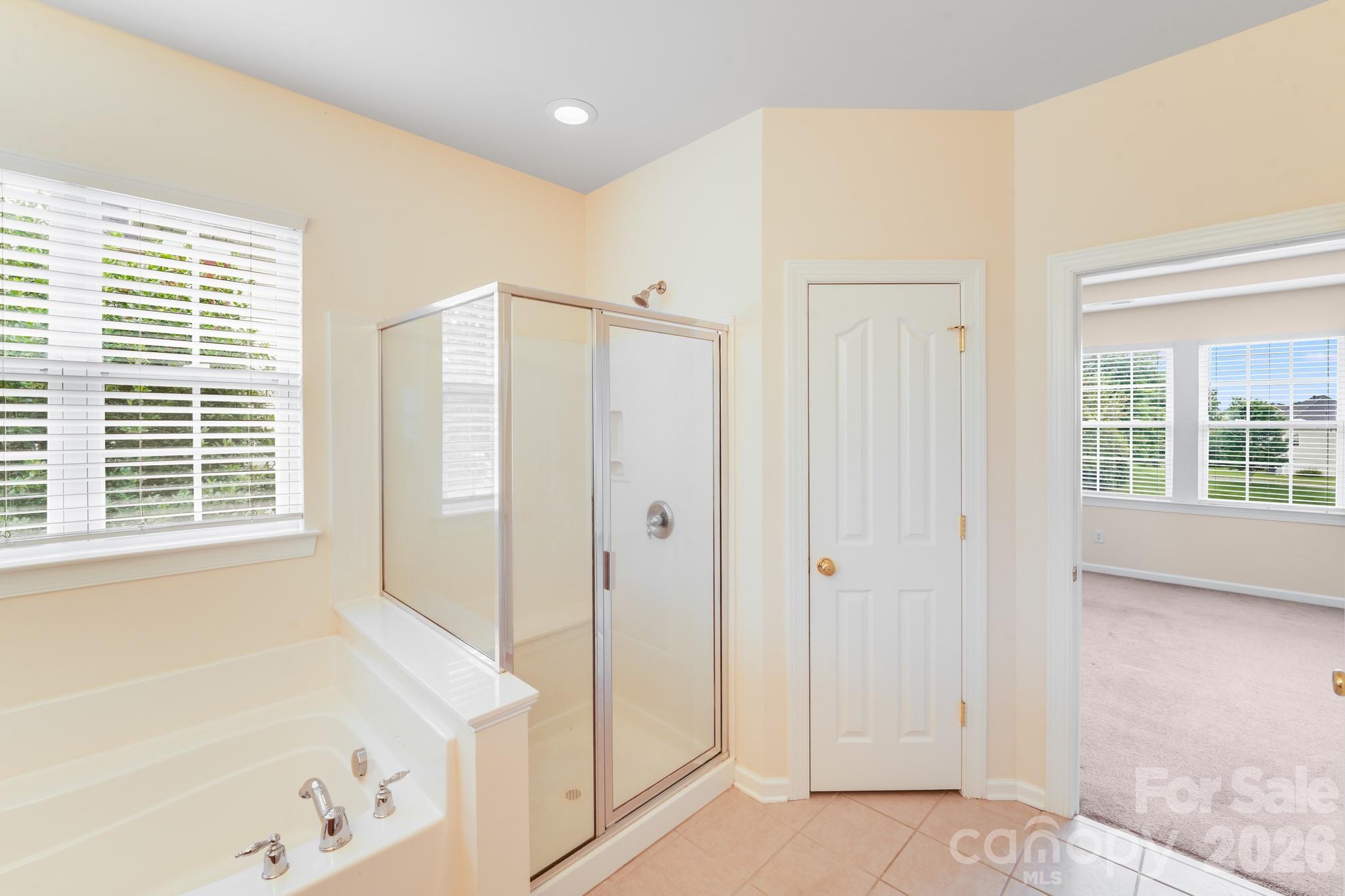 6227 Castlecove Road — Charlotte