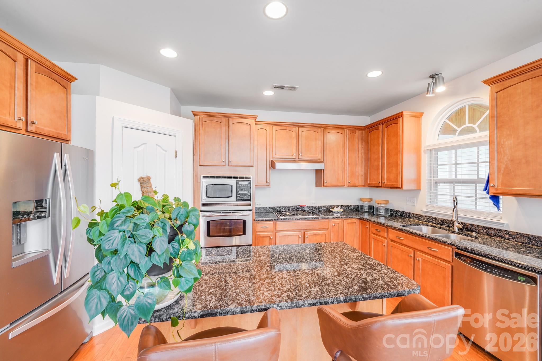 6227 Castlecove Road — Charlotte