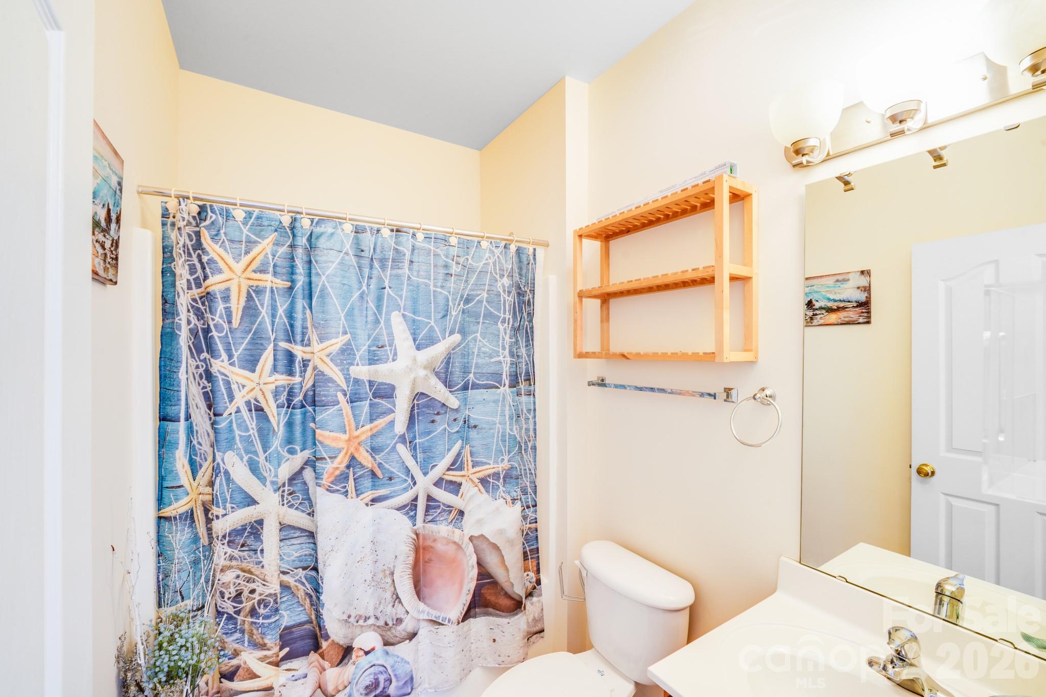 6227 Castlecove Road — Charlotte