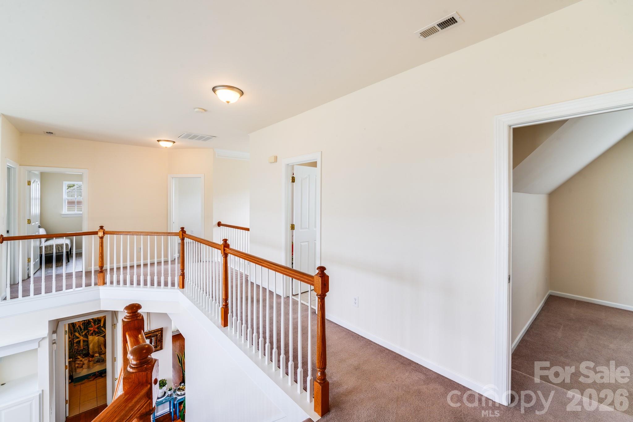 6227 Castlecove Road — Charlotte