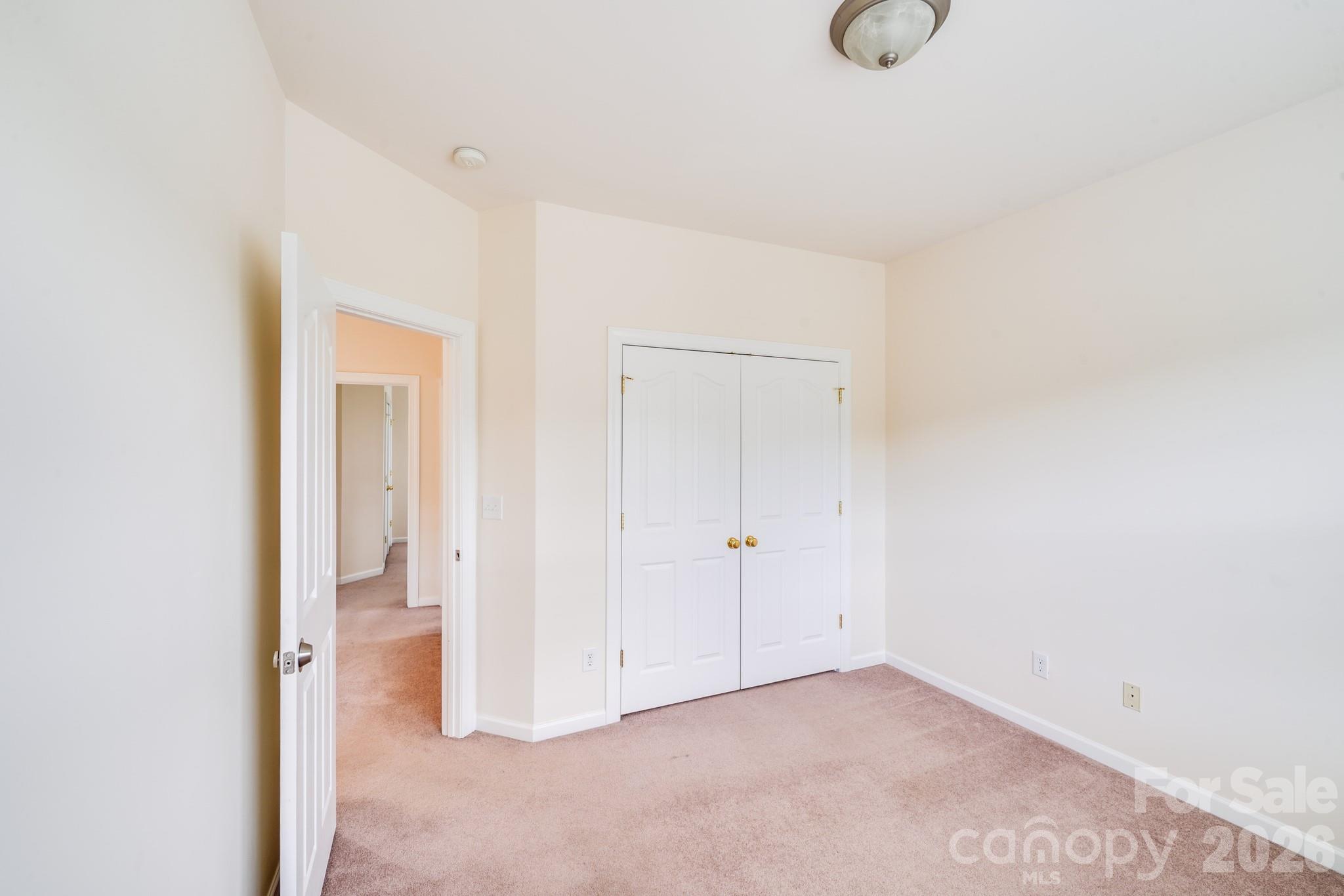 6227 Castlecove Road — Charlotte