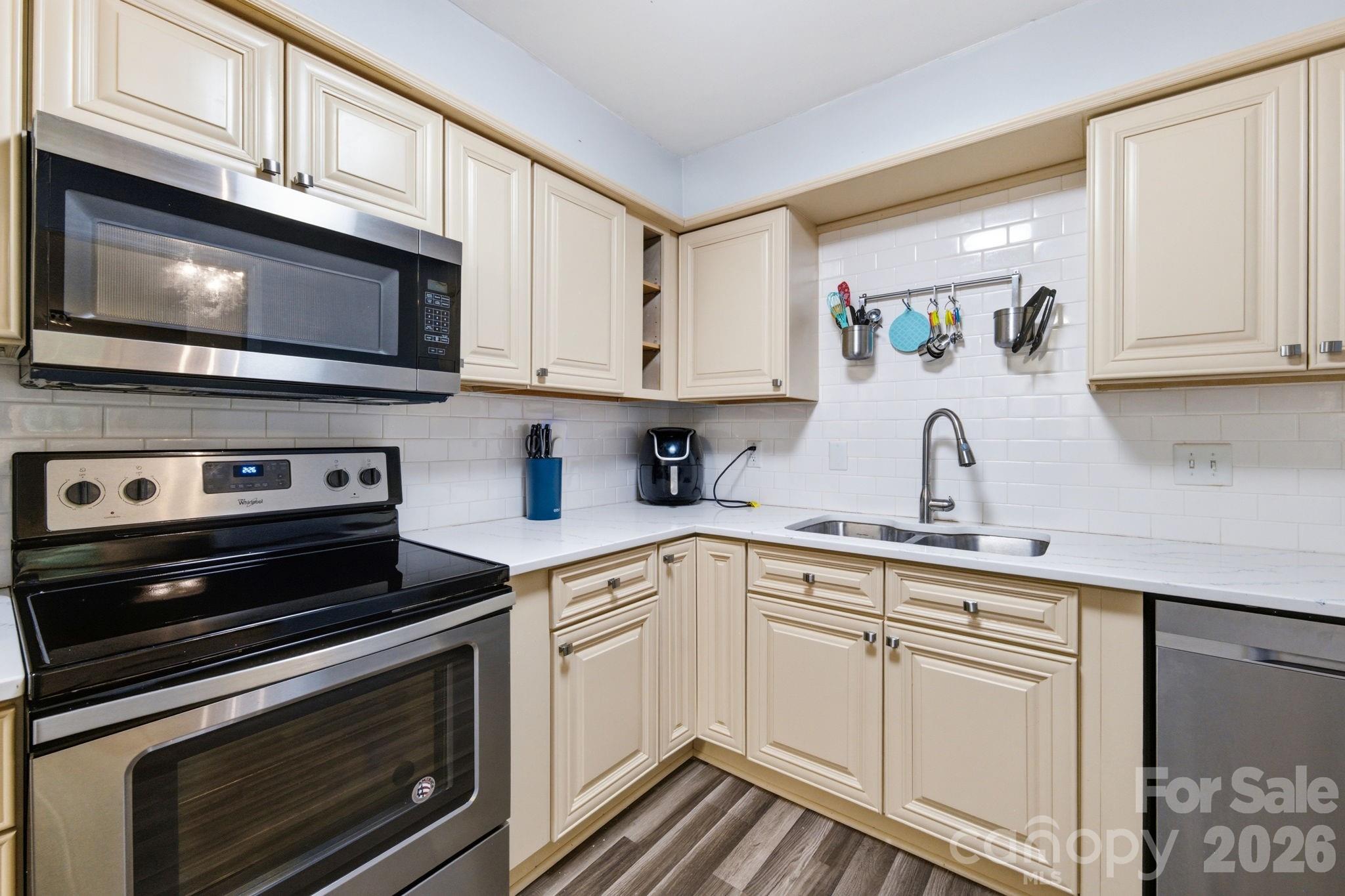 1051 Churchill Downs Court #E — Charlotte