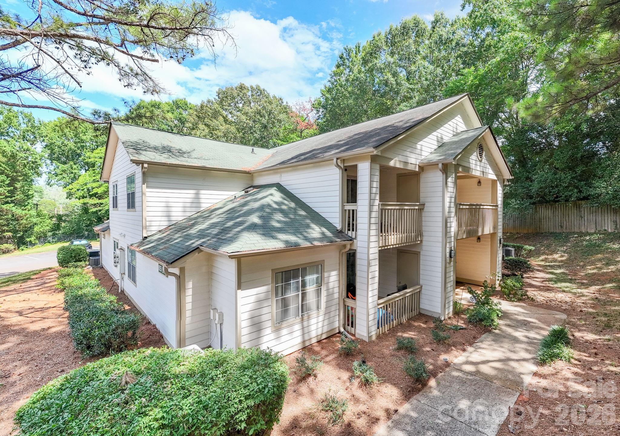1051 Churchill Downs Court #E — Charlotte