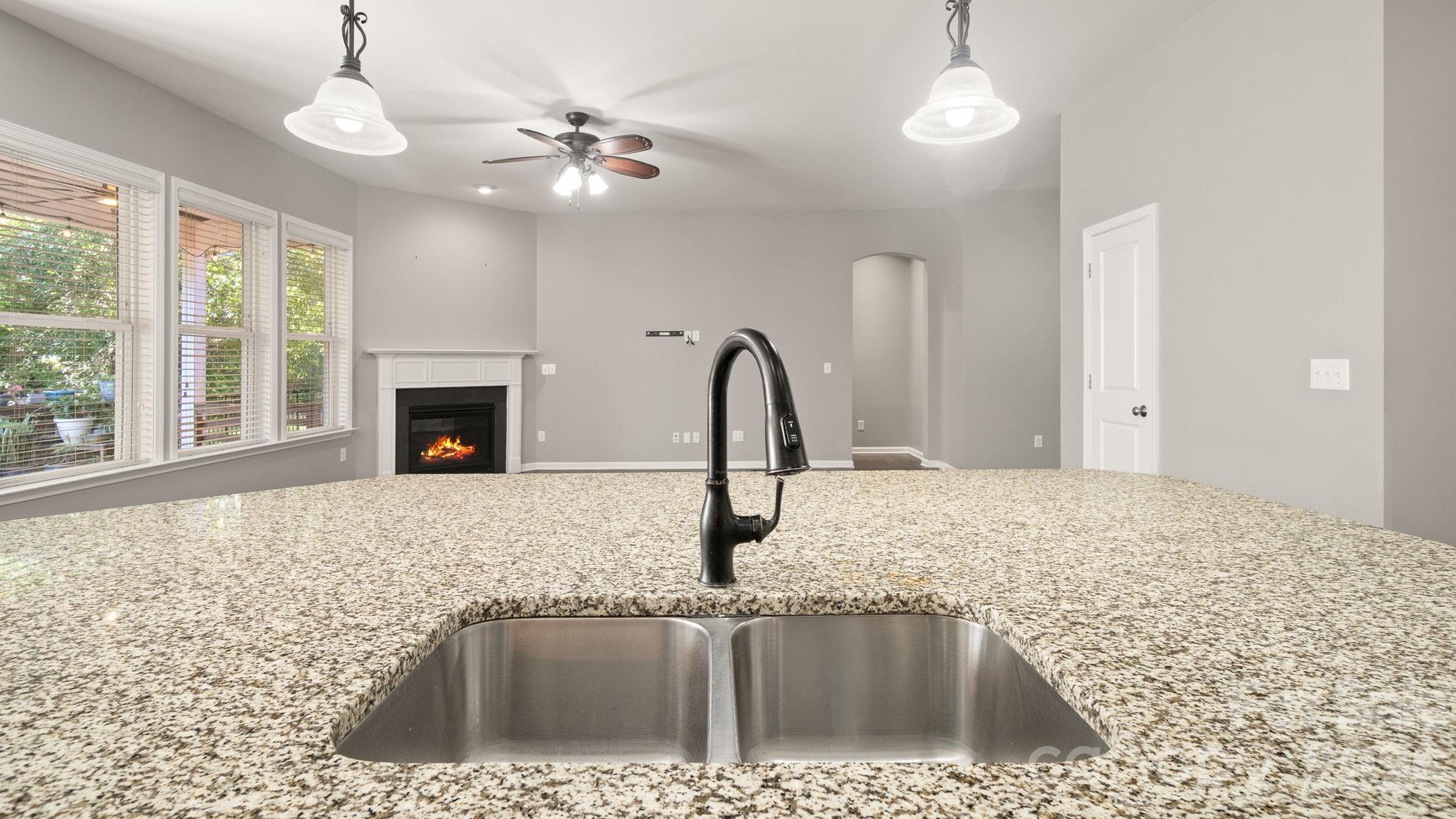 1226 Kings Bottom Drive — Fort Mill