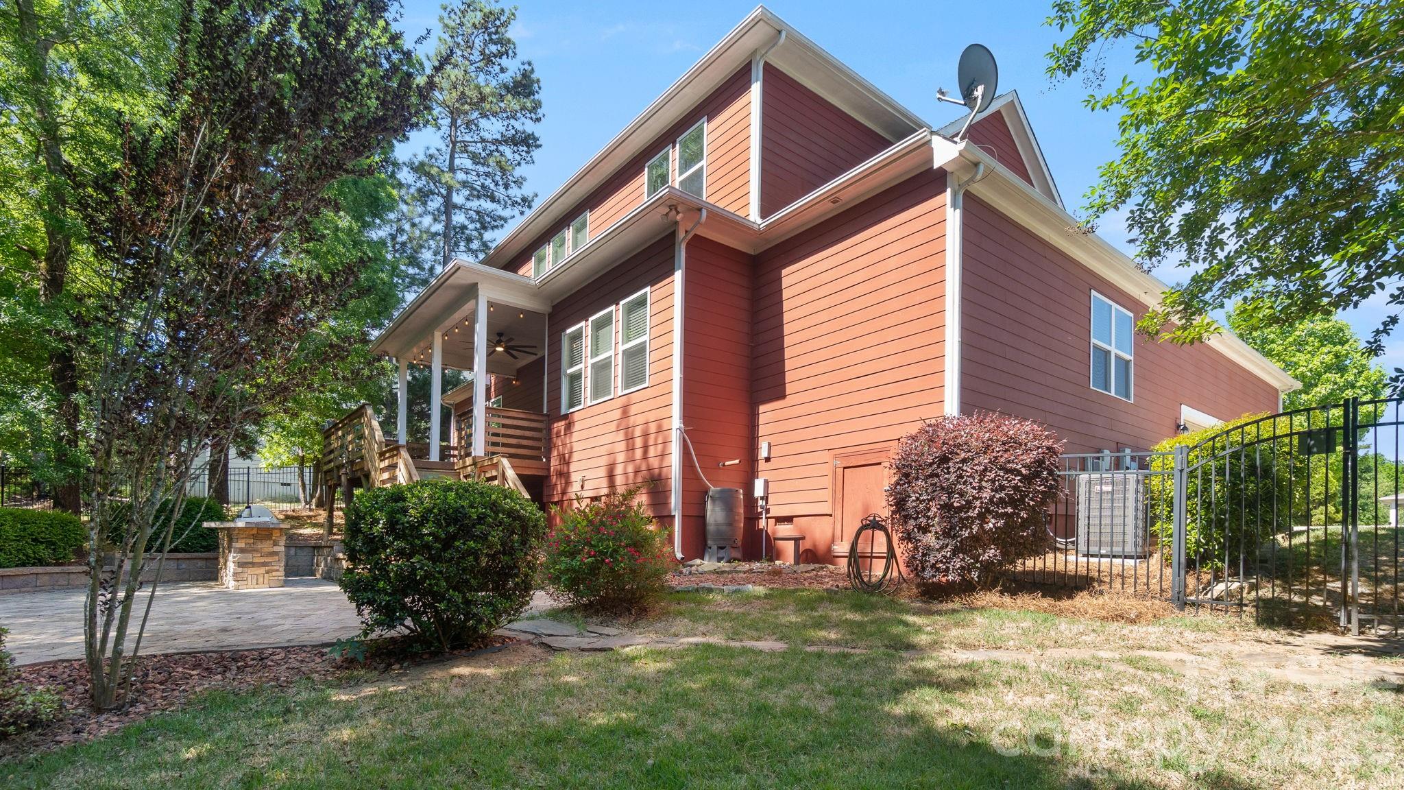 1226 Kings Bottom Drive — Fort Mill