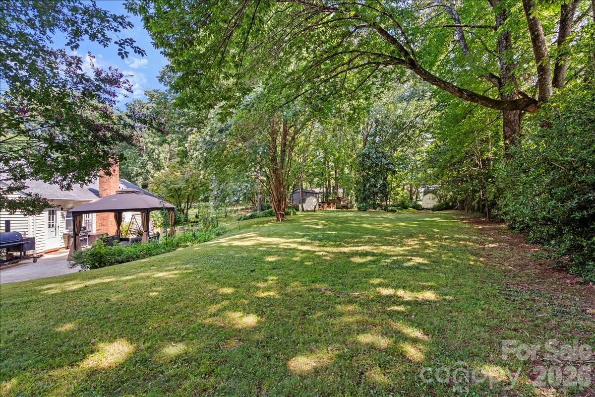 9614 Lone Oak Court — Charlotte