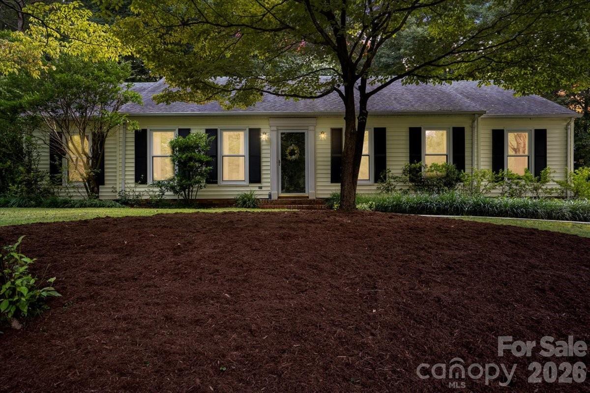 9614 Lone Oak Court — Charlotte