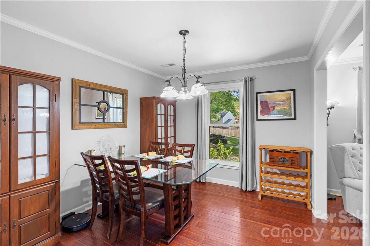 9614 Lone Oak Court — Charlotte
