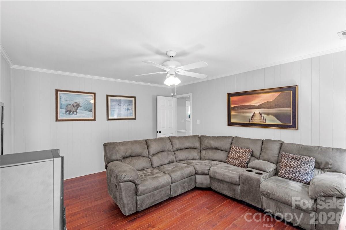 9614 Lone Oak Court — Charlotte