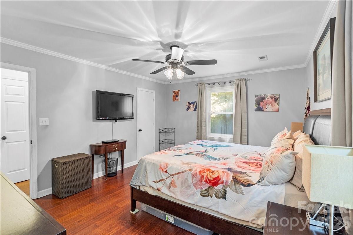 9614 Lone Oak Court — Charlotte