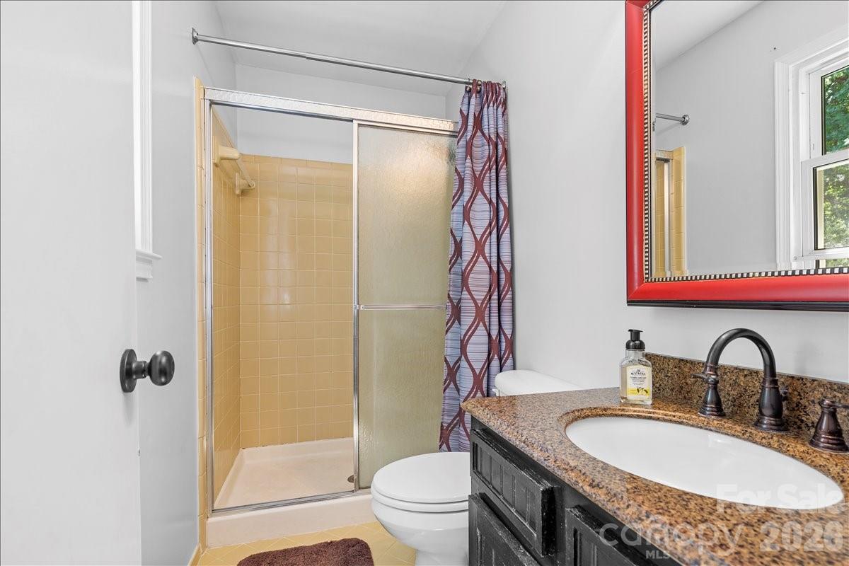 9614 Lone Oak Court — Charlotte