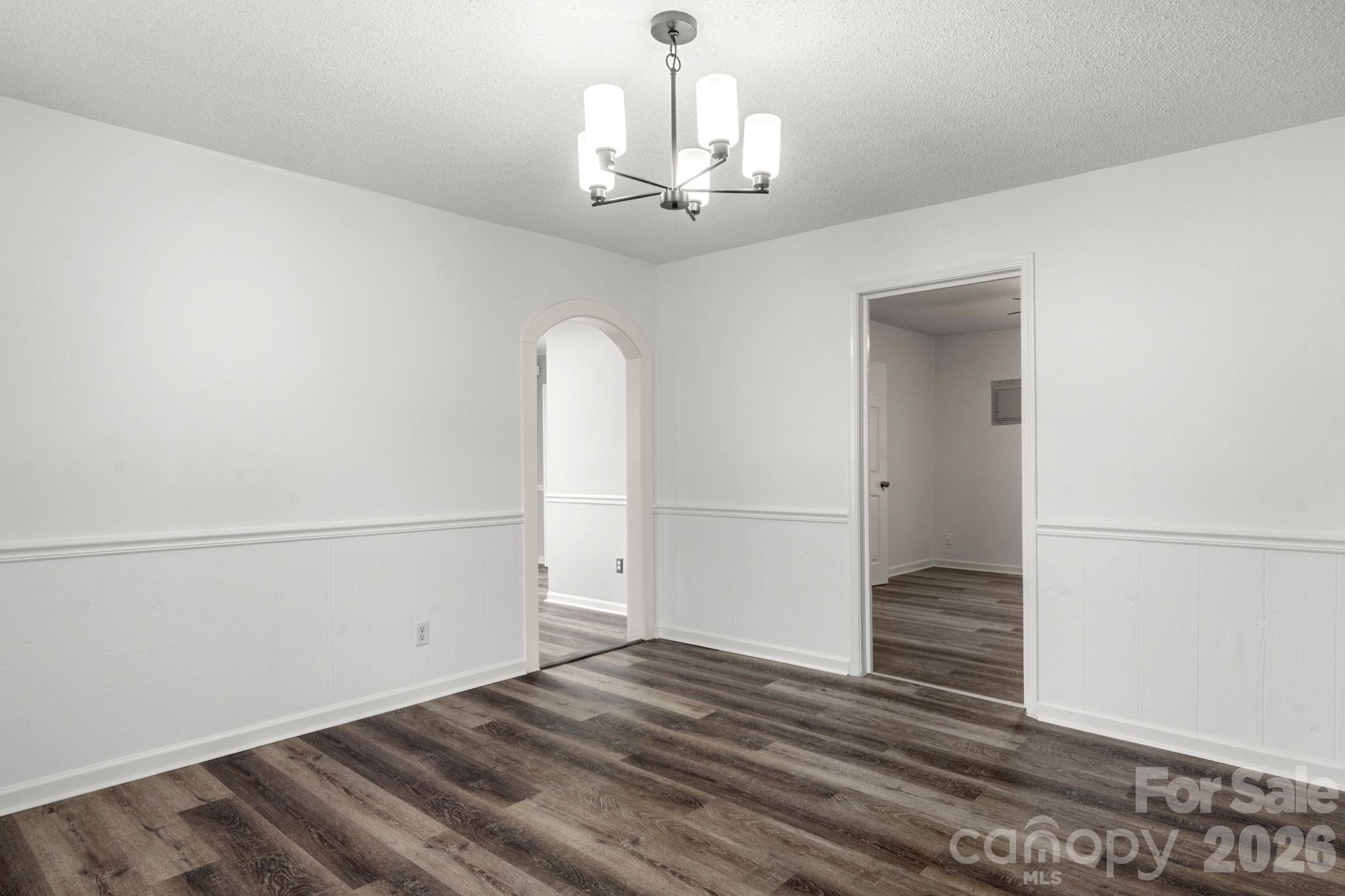 609 S Oak Street — Gastonia