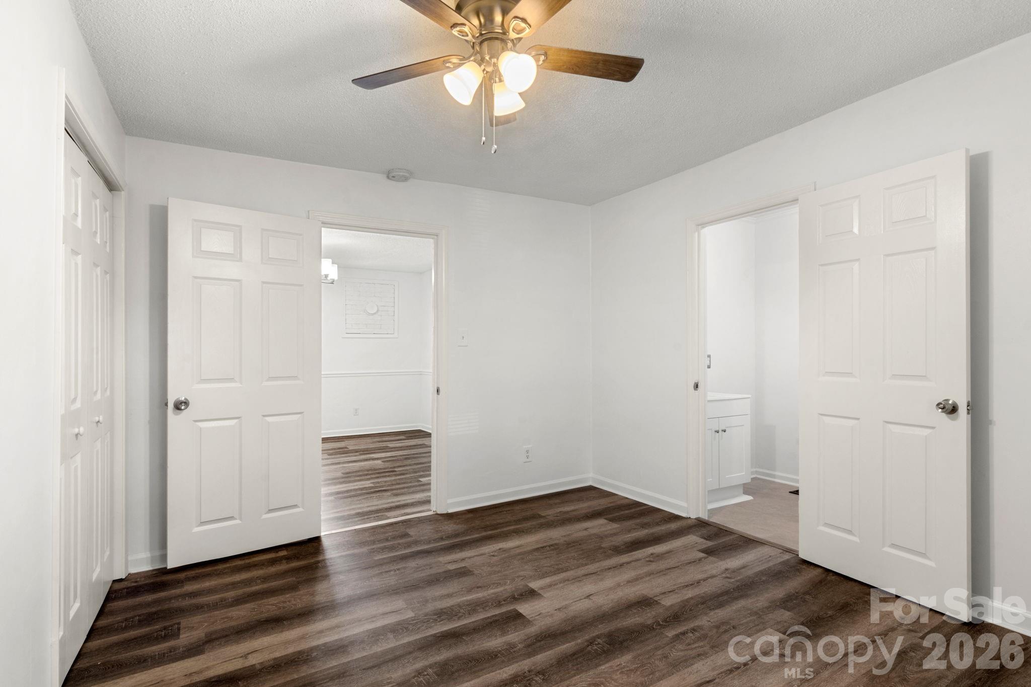609 S Oak Street — Gastonia