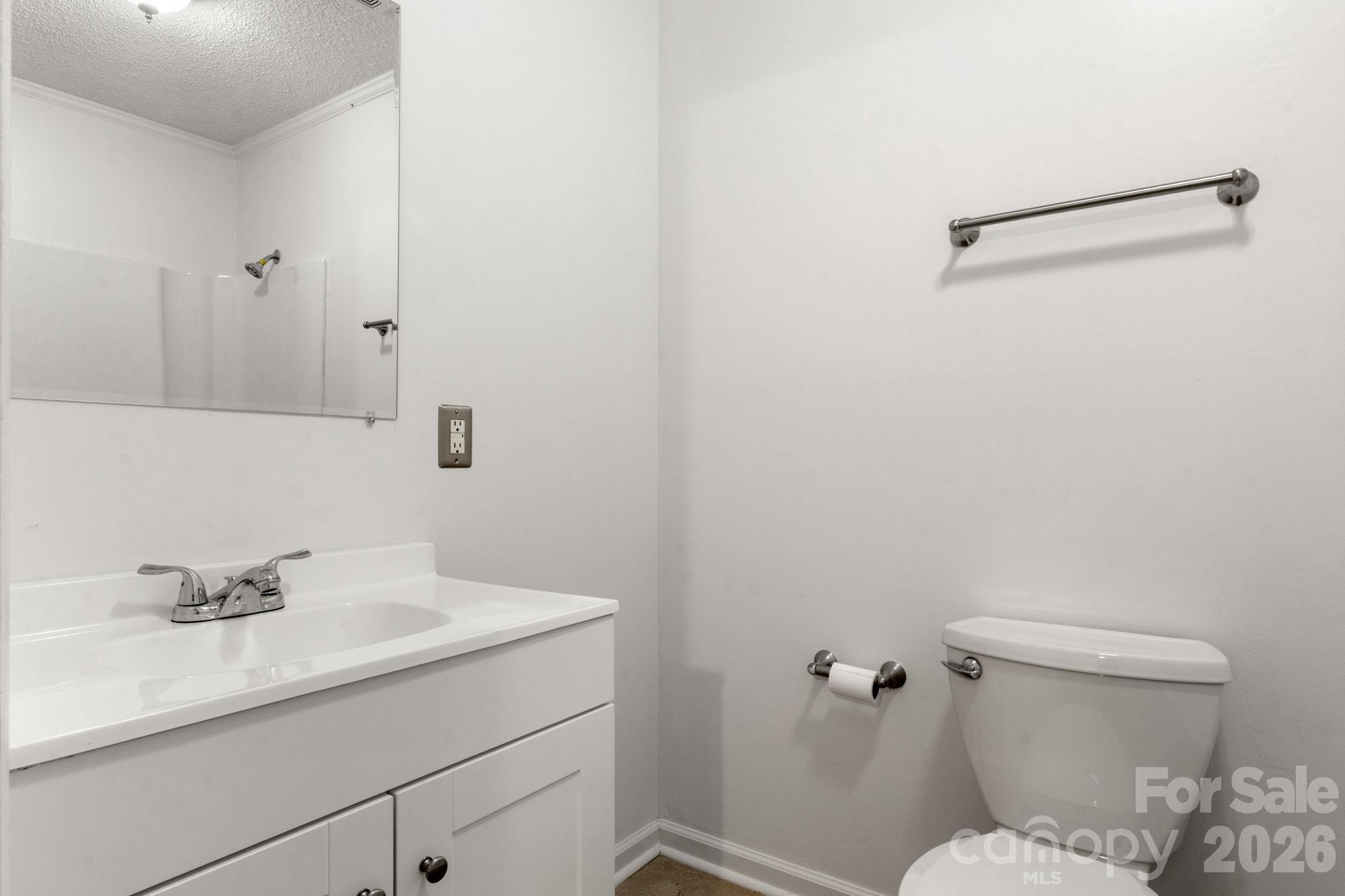 609 S Oak Street — Gastonia