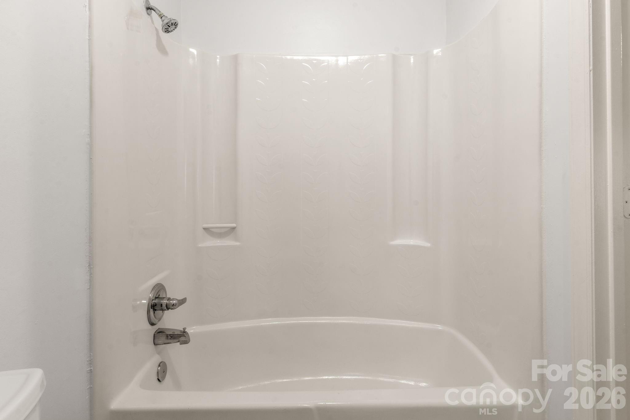 609 S Oak Street — Gastonia