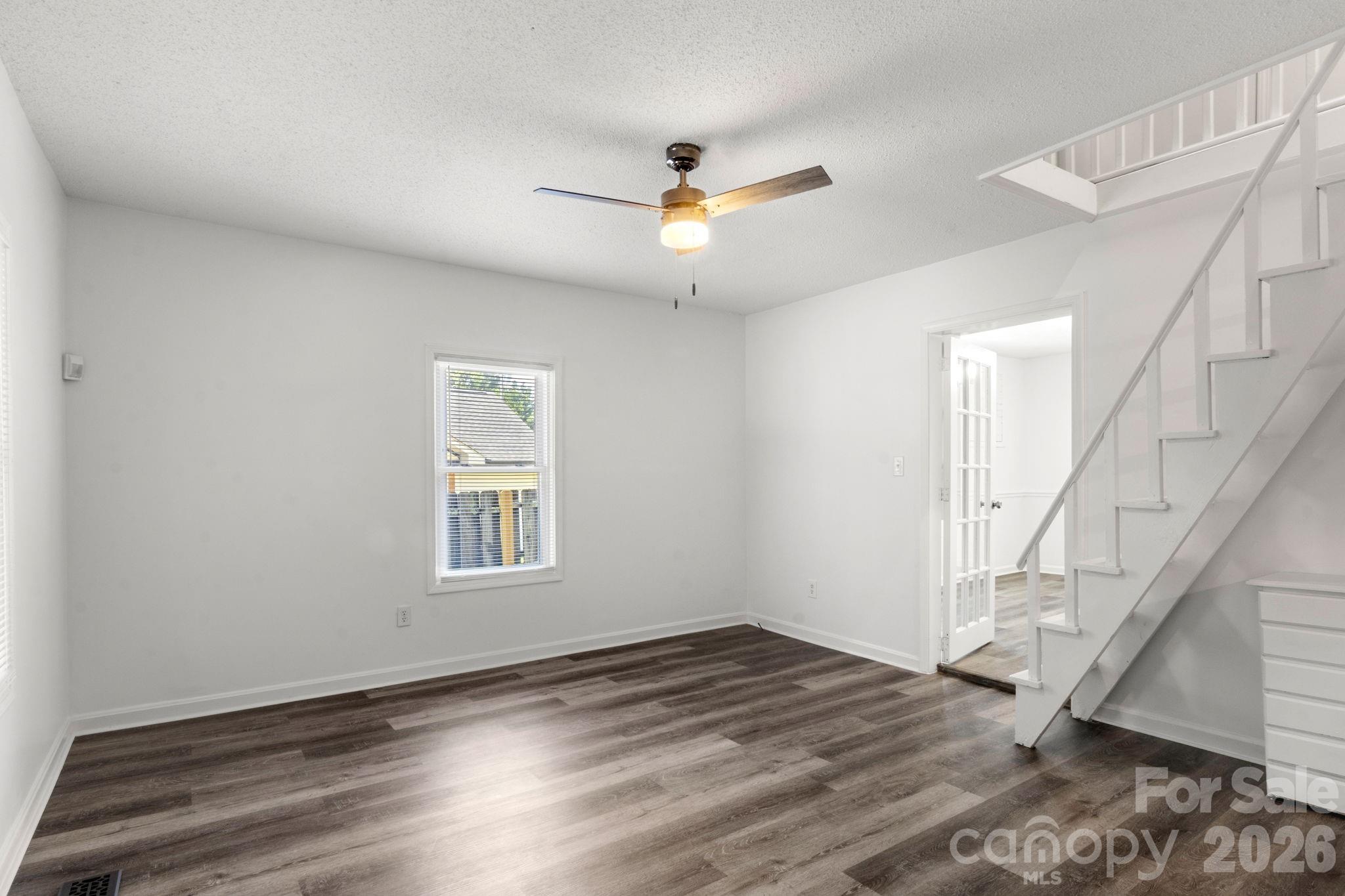 609 S Oak Street — Gastonia