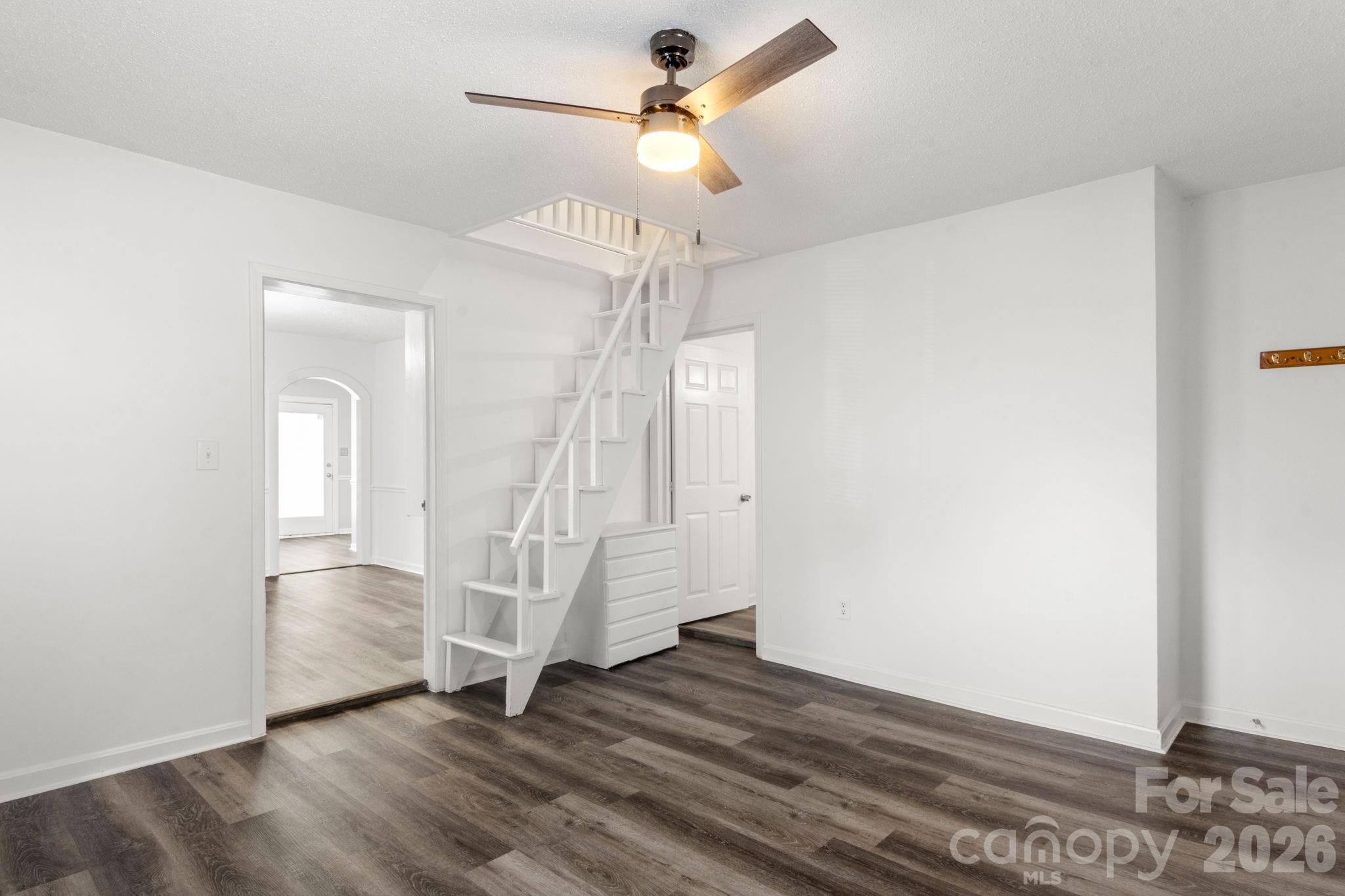 609 S Oak Street — Gastonia