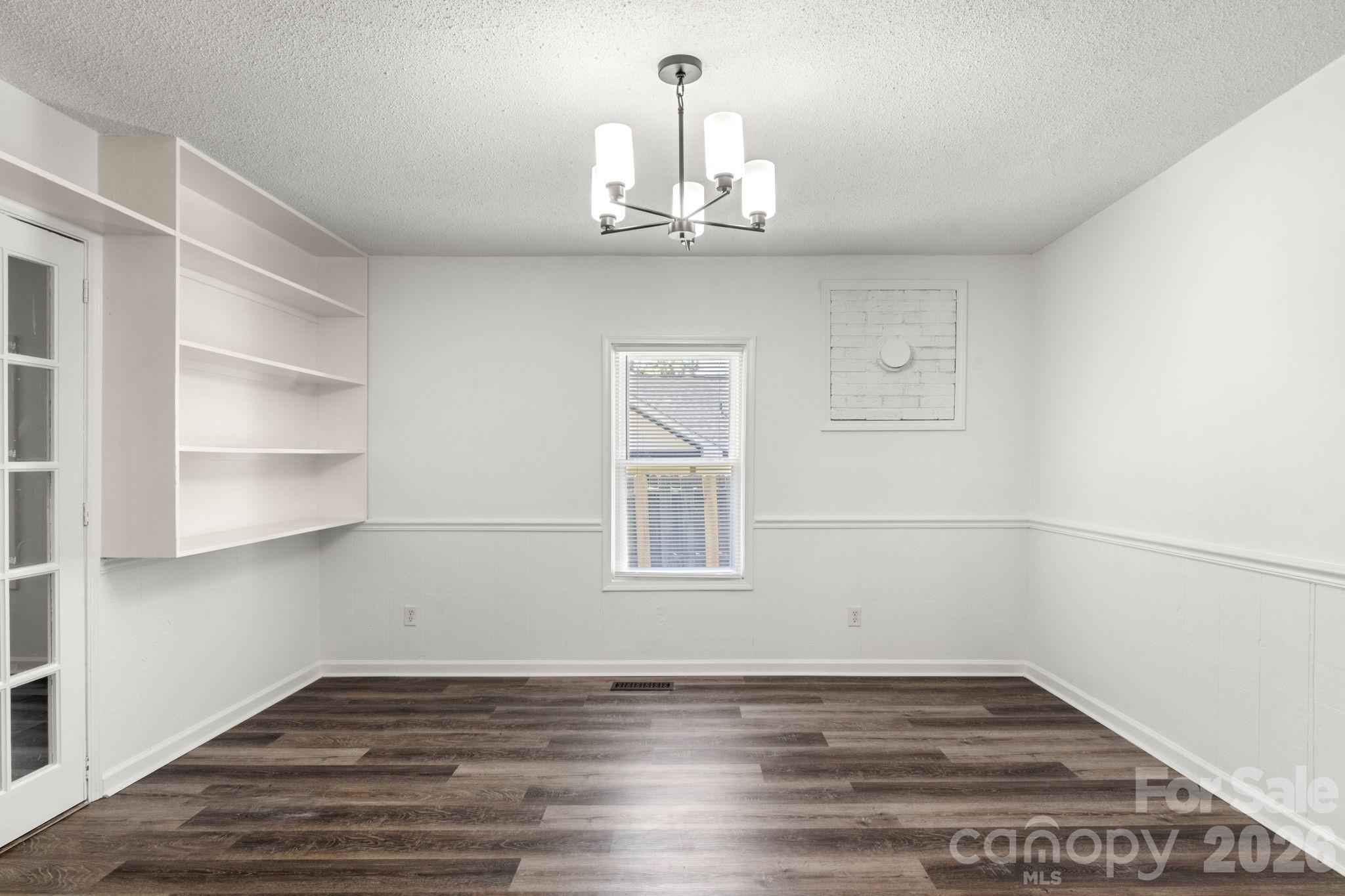 609 S Oak Street — Gastonia
