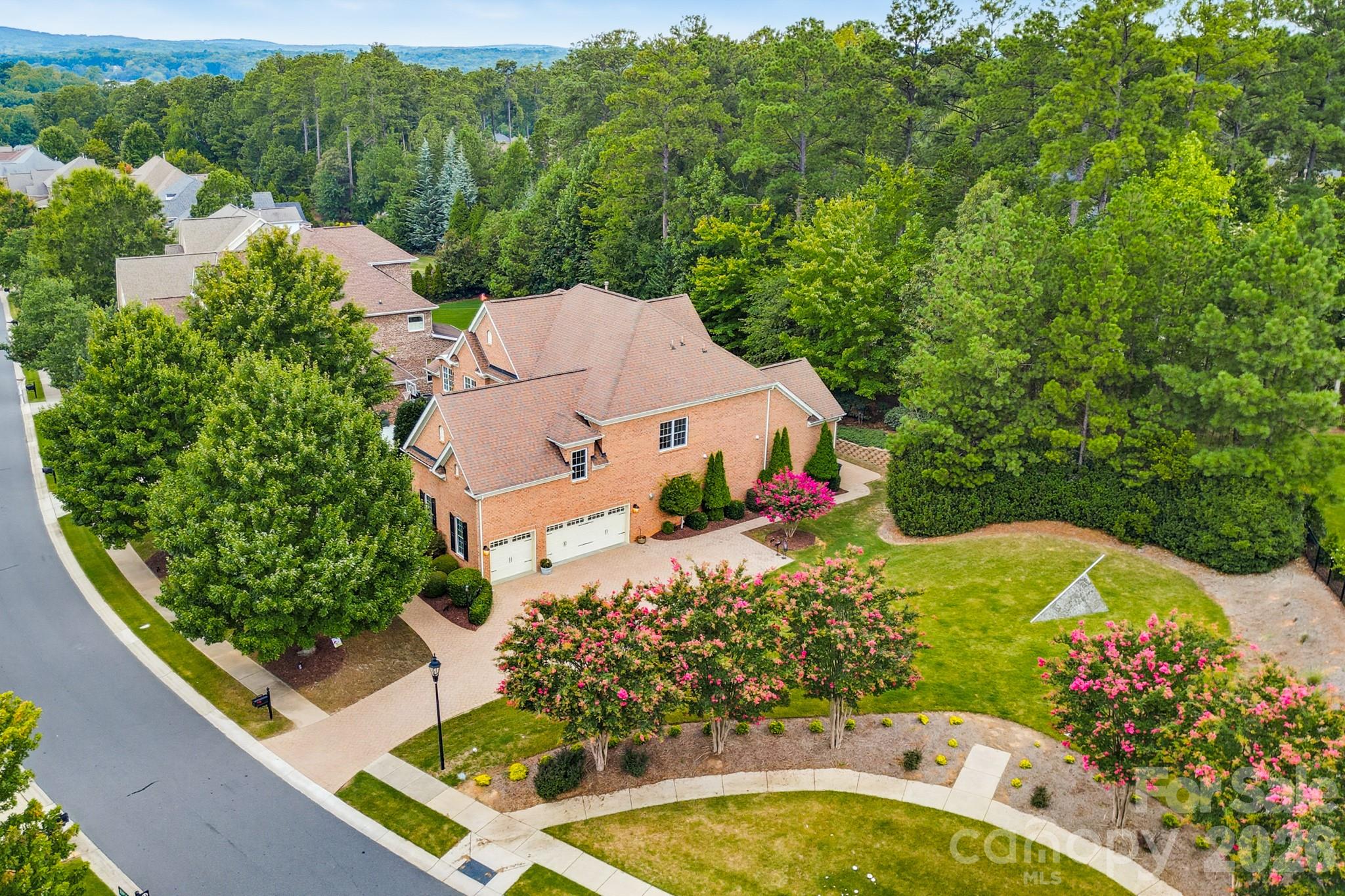 16506 Doves Canyon Lane — Charlotte