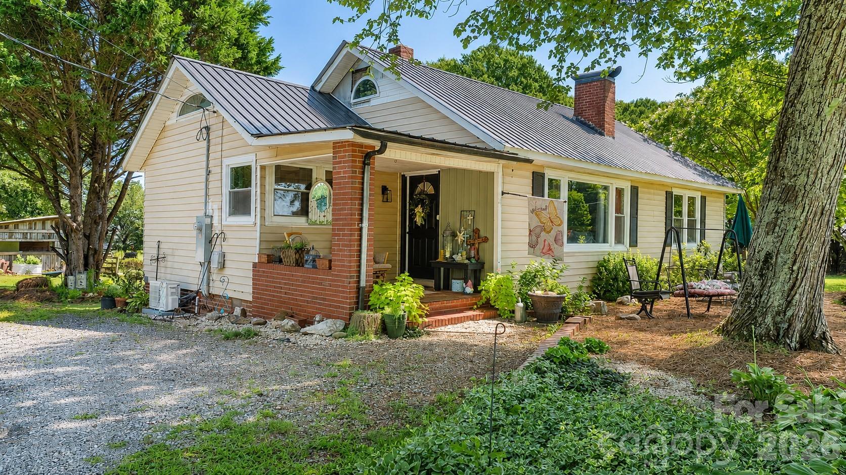 1378 NC 182 Highway — Lincolnton
