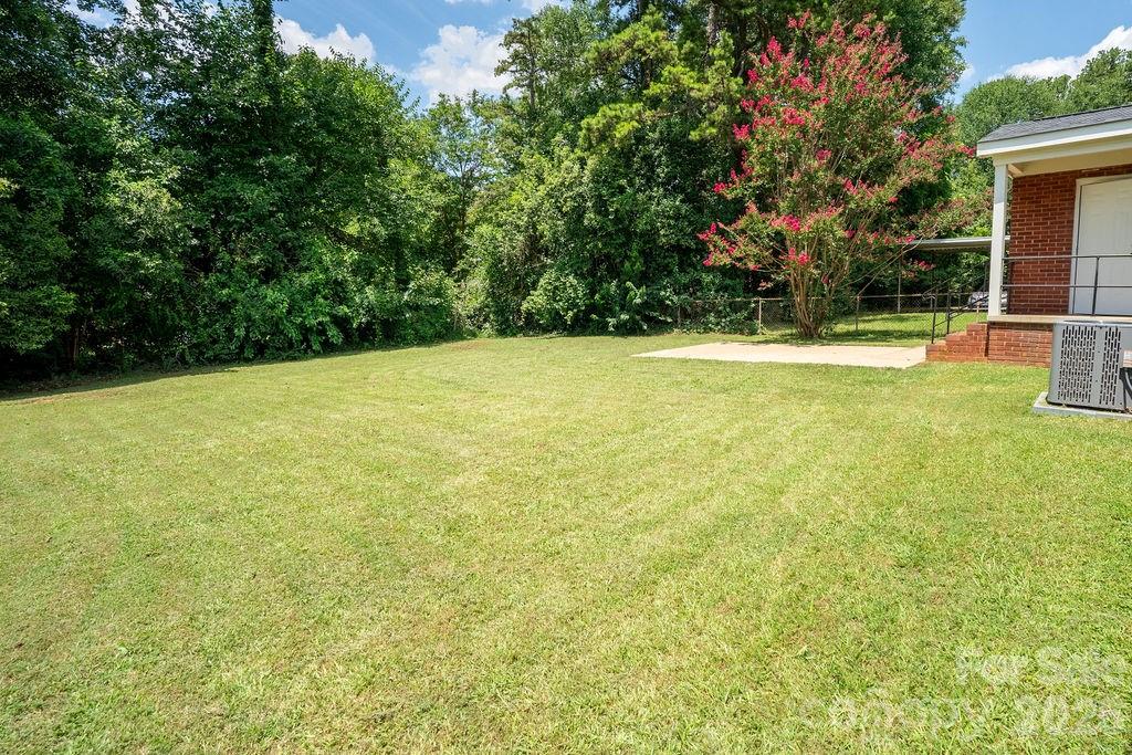 1351 Orvis Street — Charlotte