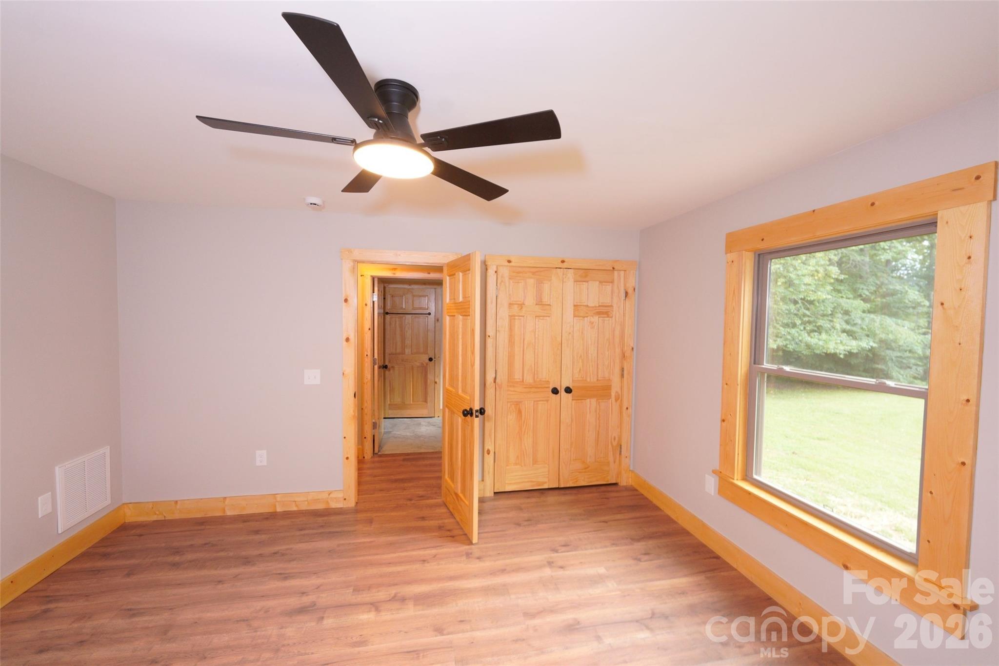 616 Twinbrook Lane — Maggie Valley