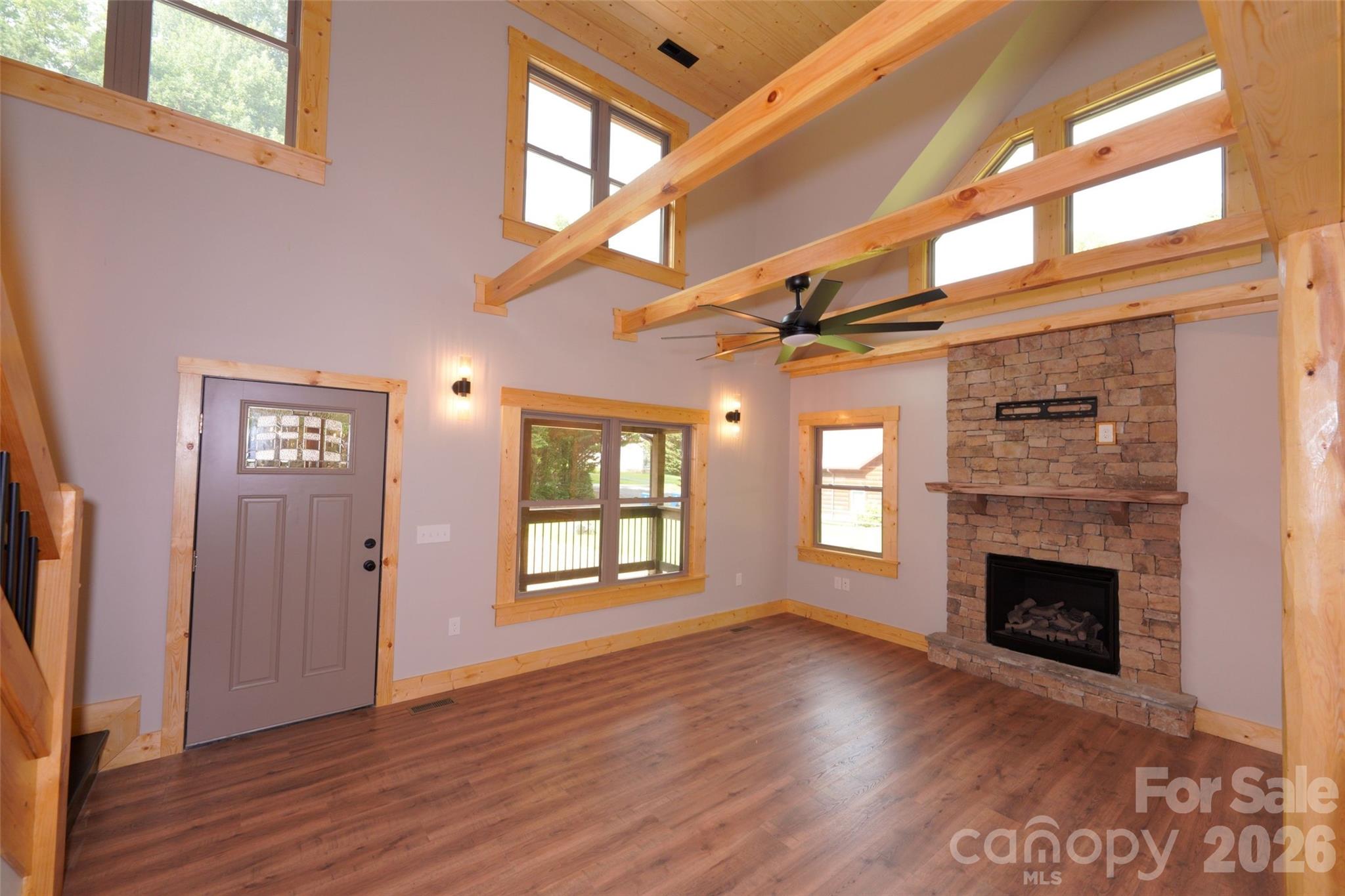 616 Twinbrook Lane — Maggie Valley
