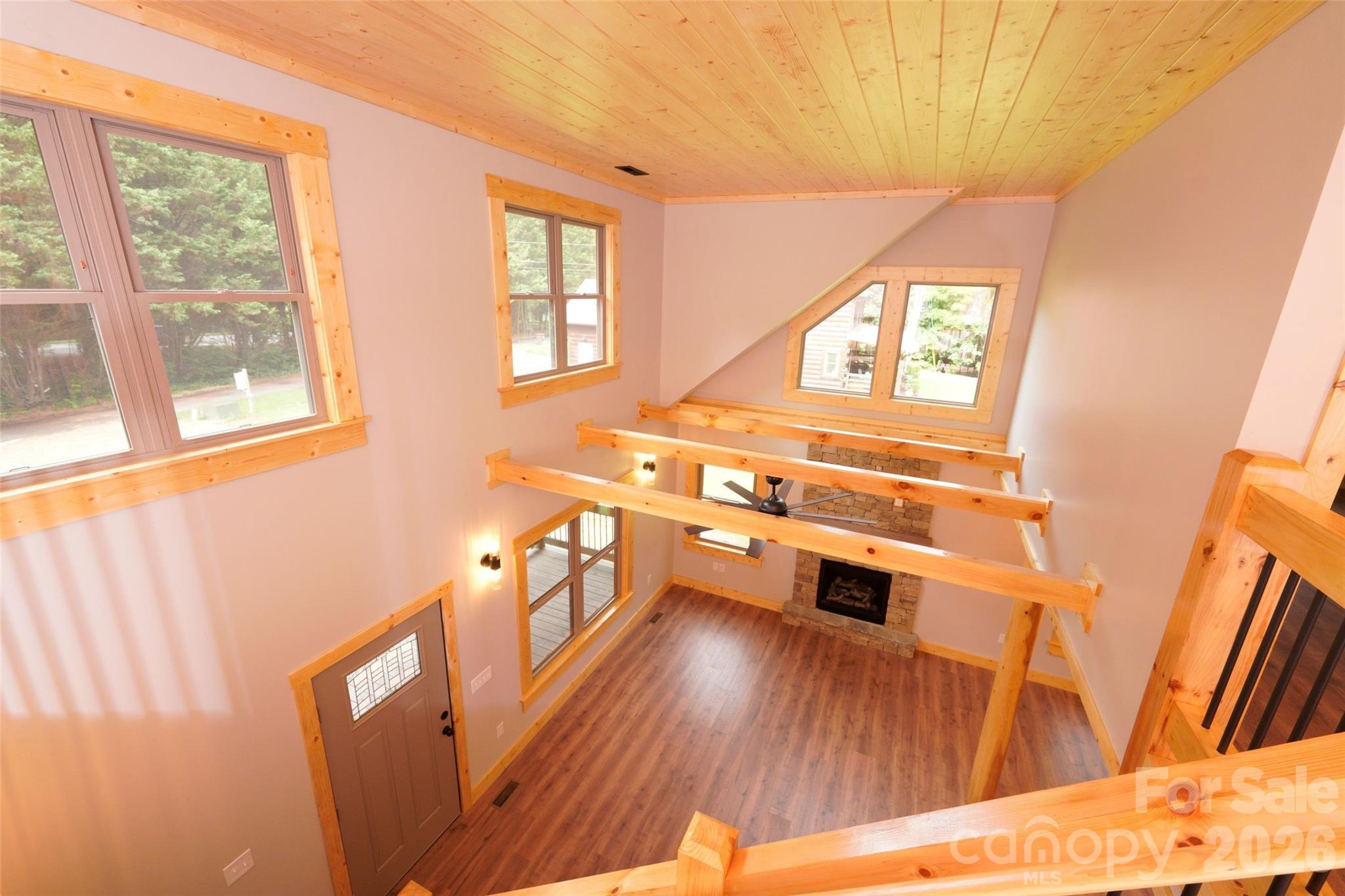 616 Twinbrook Lane — Maggie Valley