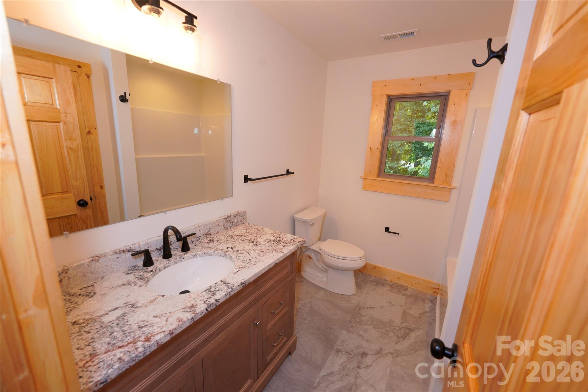 616 Twinbrook Lane — Maggie Valley