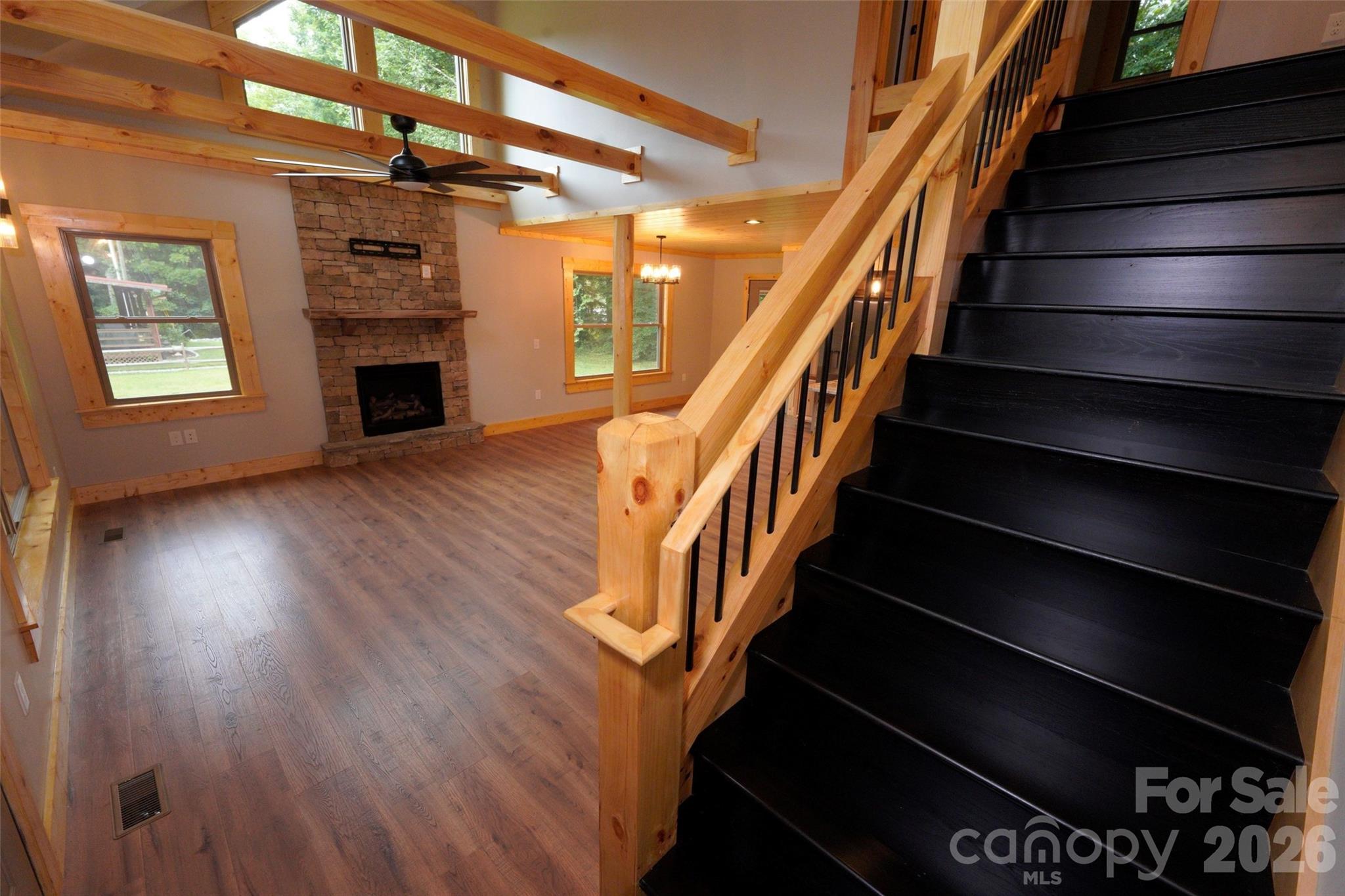 616 Twinbrook Lane — Maggie Valley