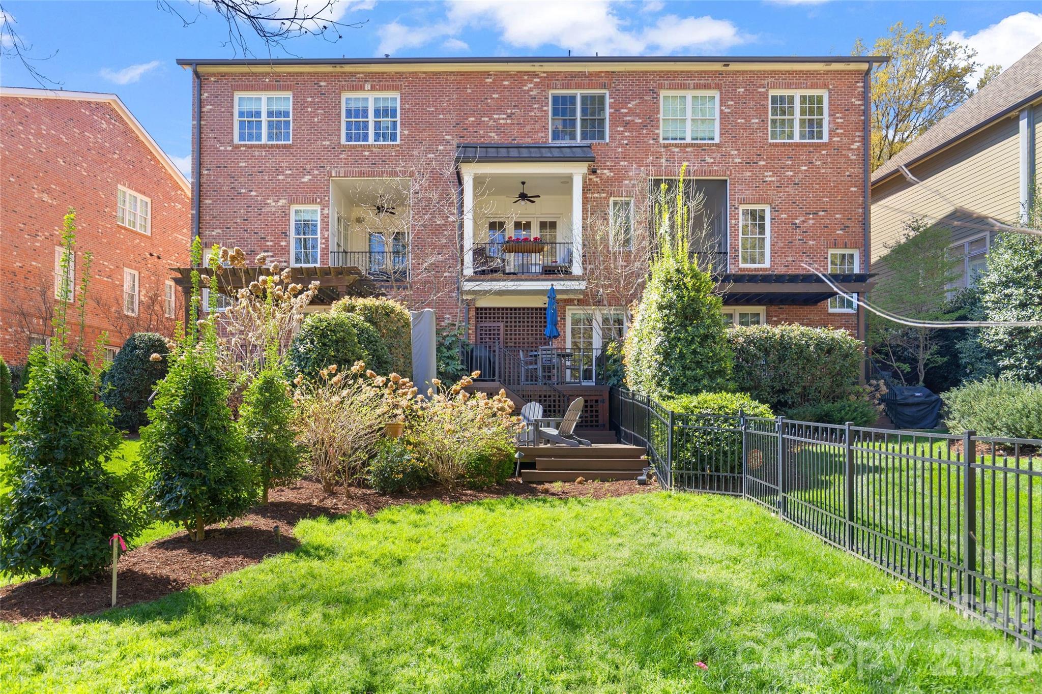 1624 Lombardy Circle — Charlotte