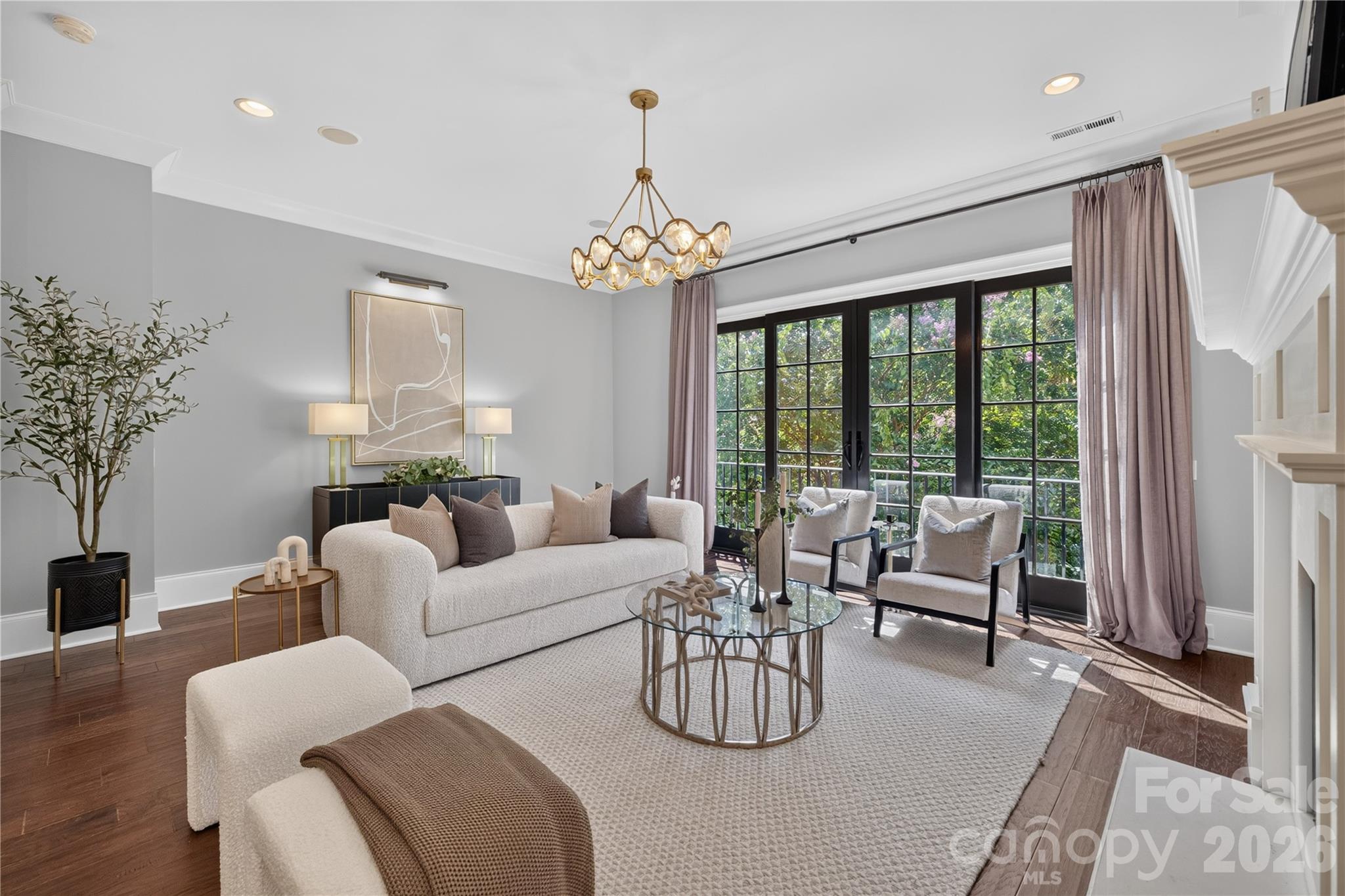 1624 Lombardy Circle — Charlotte