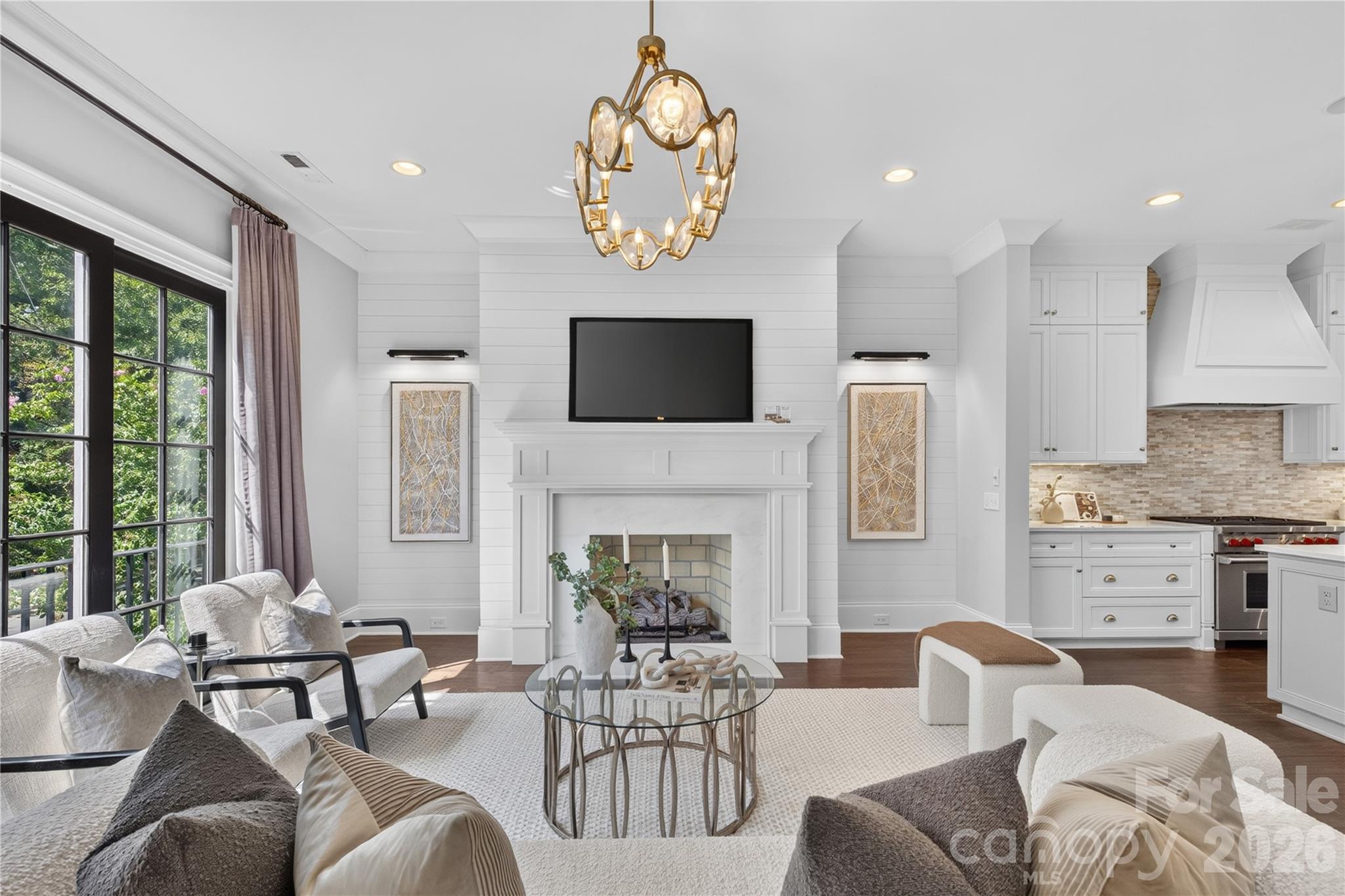 1624 Lombardy Circle — Charlotte