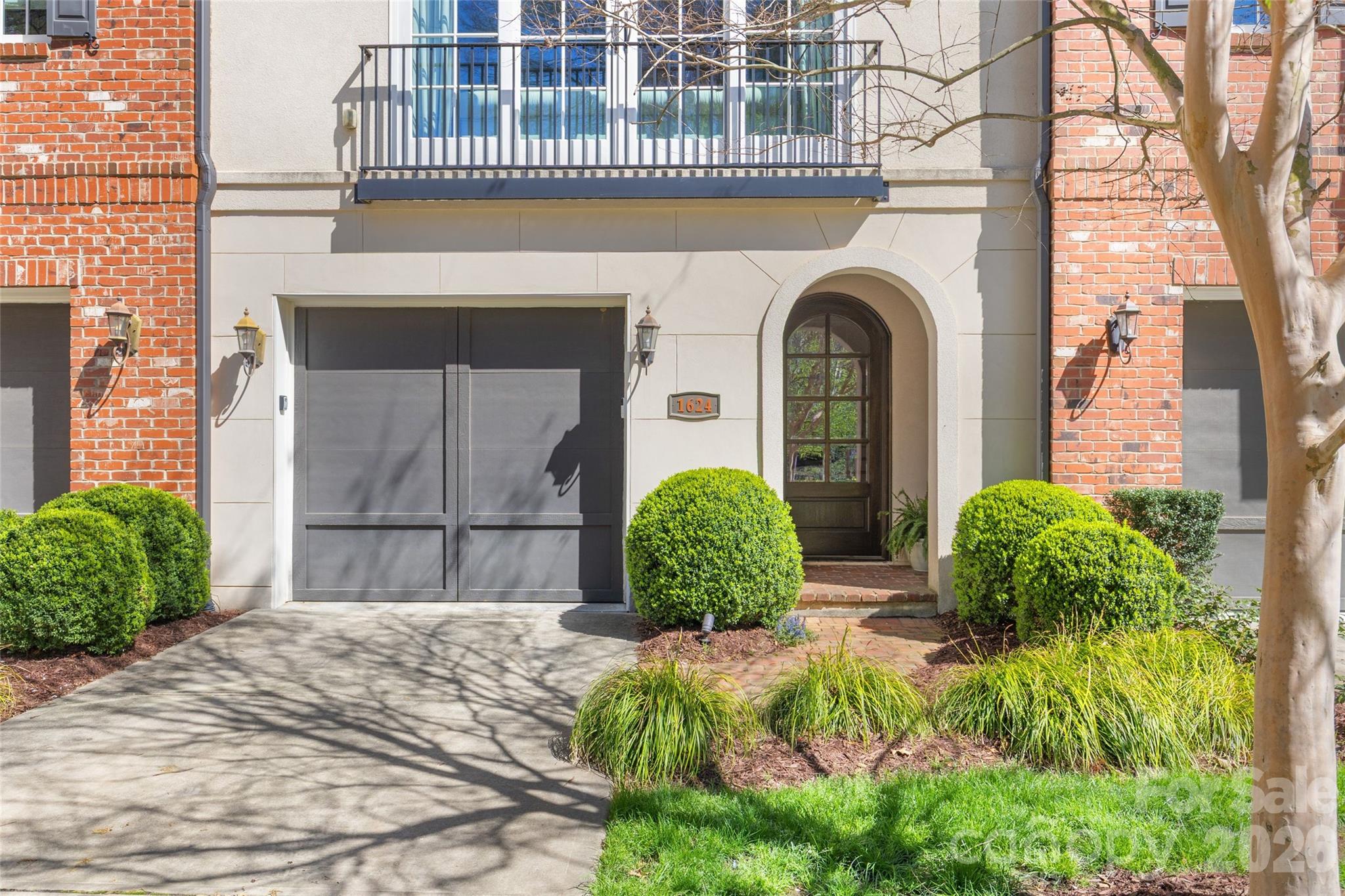 1624 Lombardy Circle — Charlotte