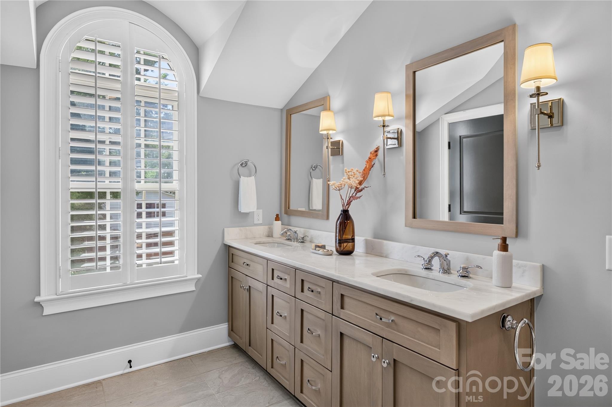 1624 Lombardy Circle — Charlotte