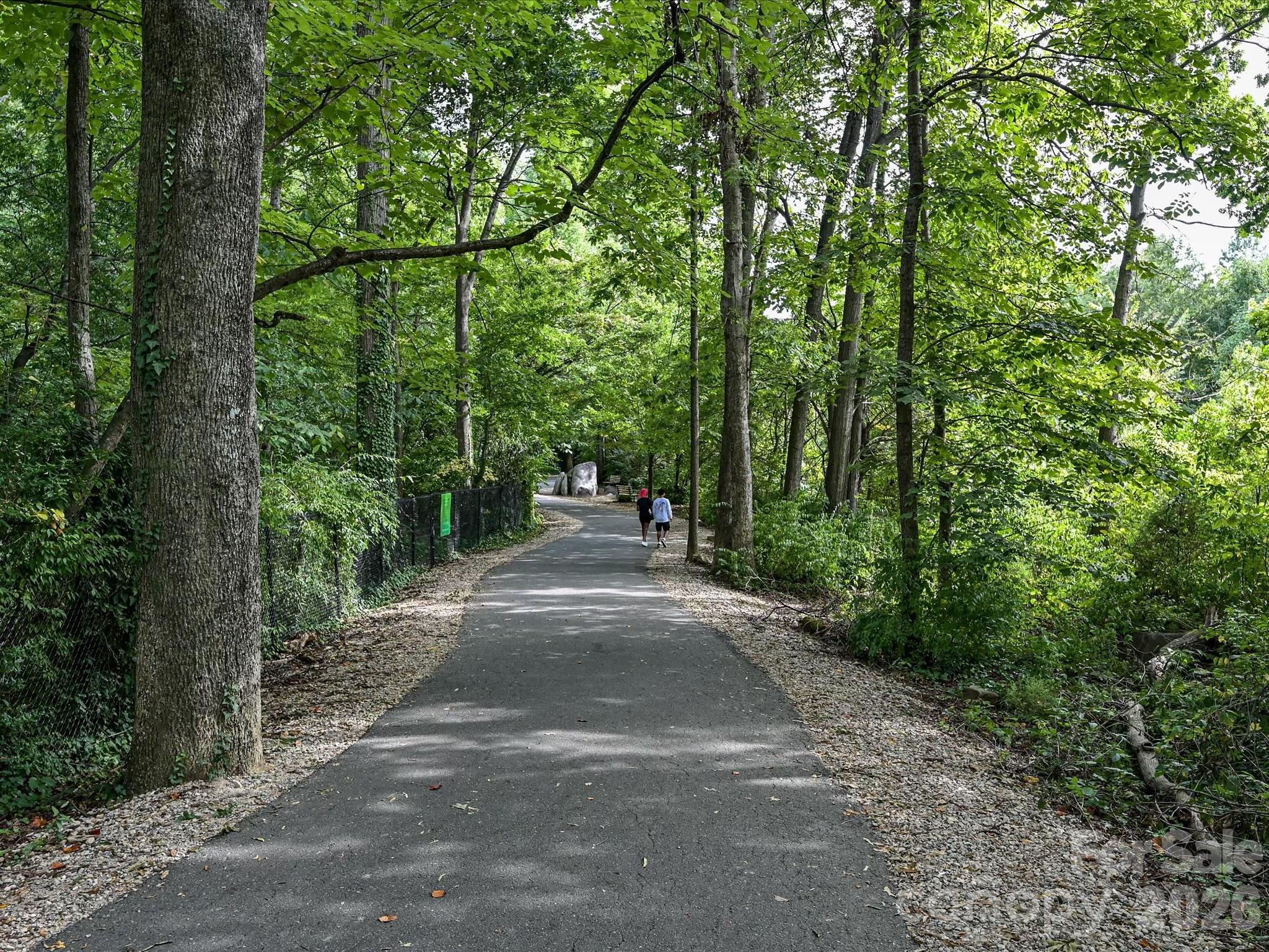 1624 Lombardy Circle — Charlotte
