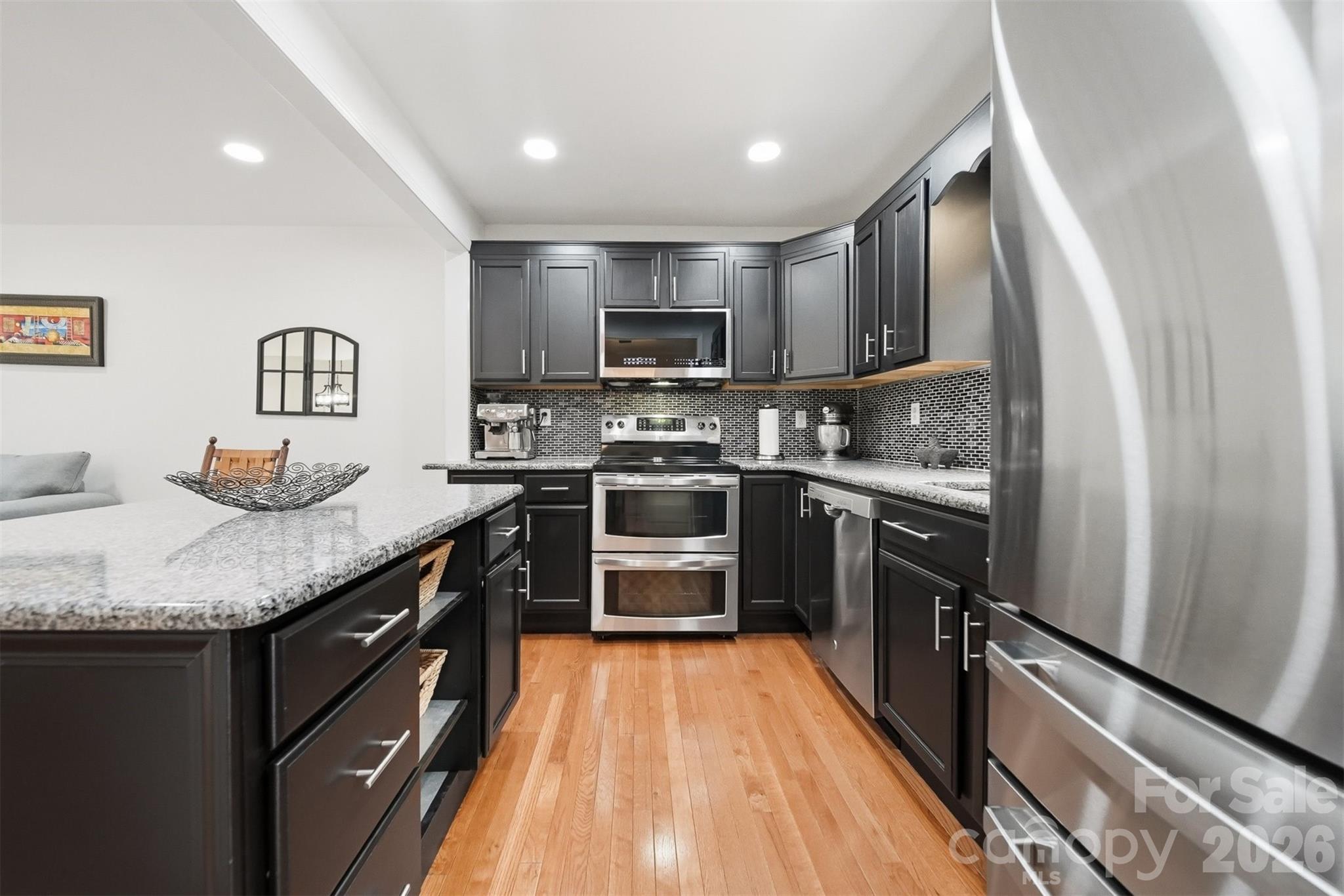 4536 Kings Court — Hickory