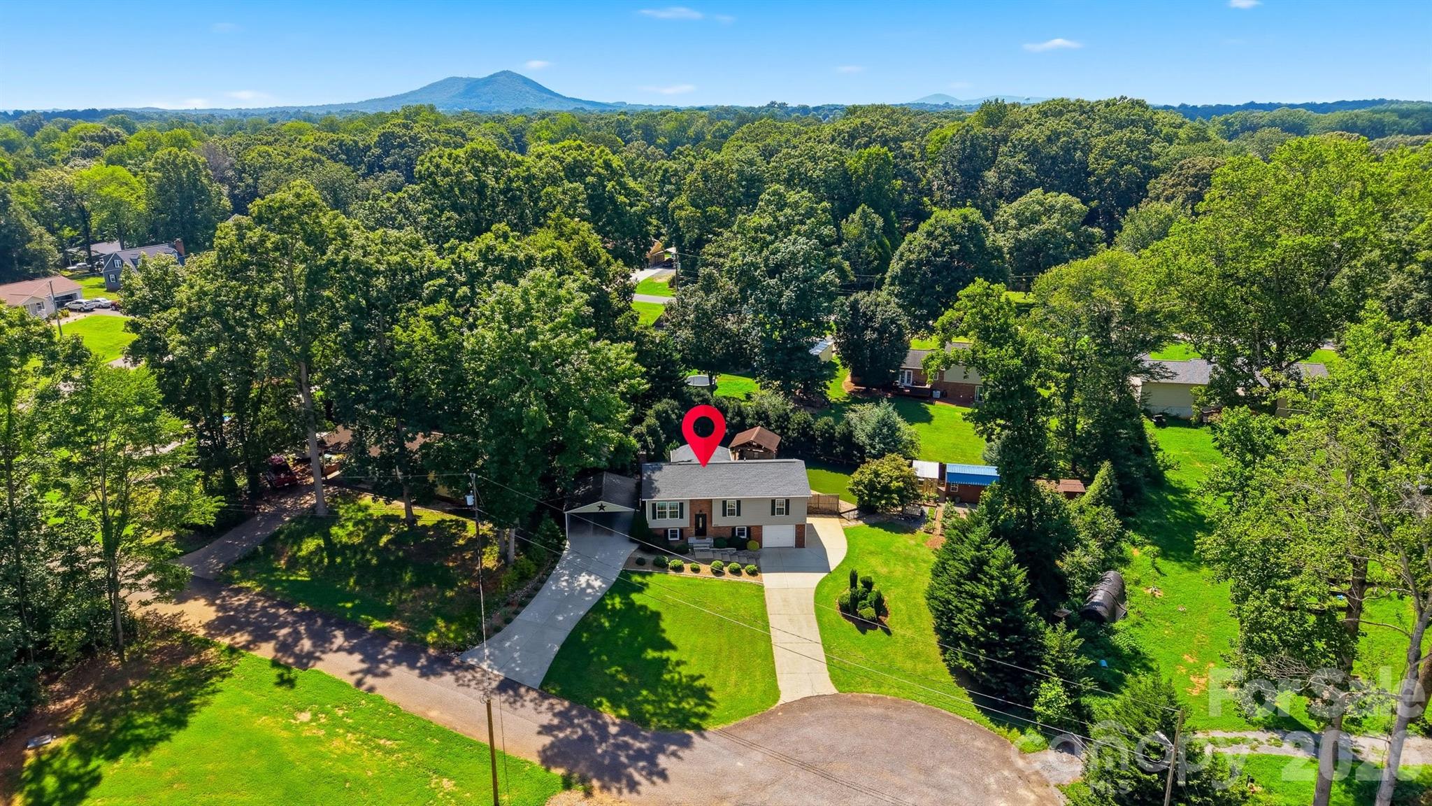 4536 Kings Court — Hickory