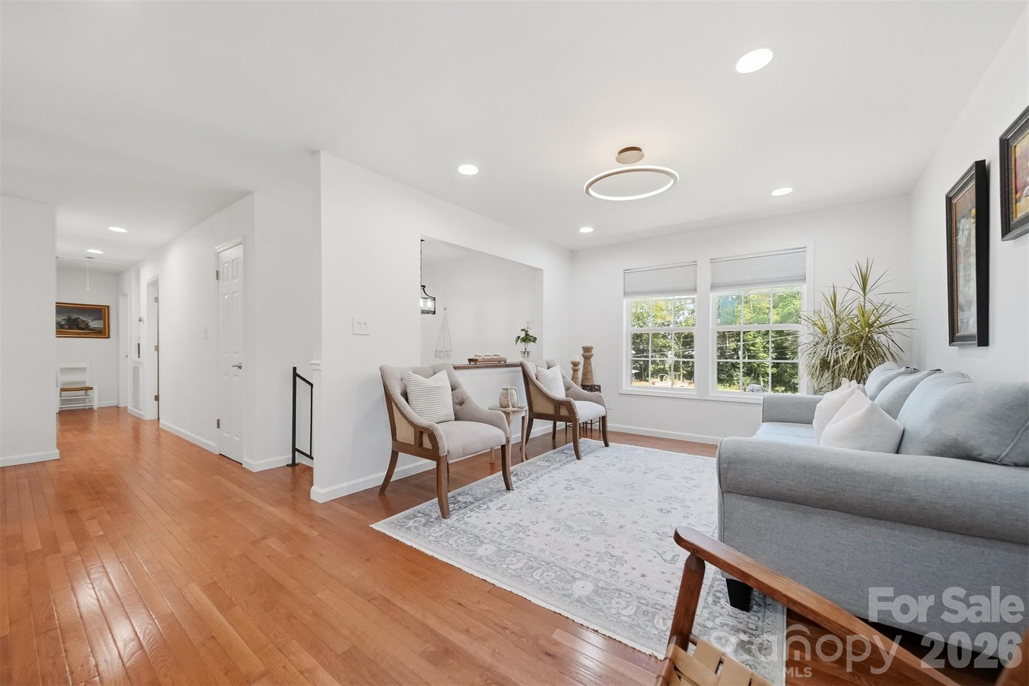 4536 Kings Court — Hickory