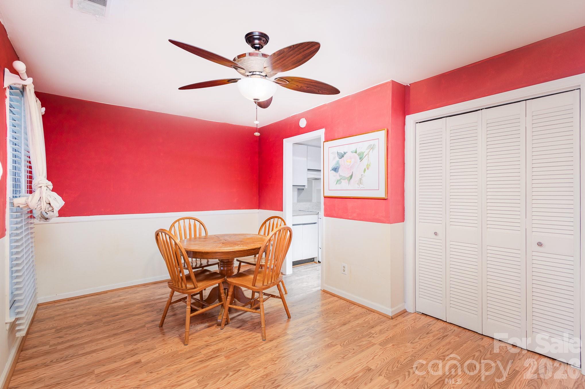 8017 Regent Park Lane — Charlotte