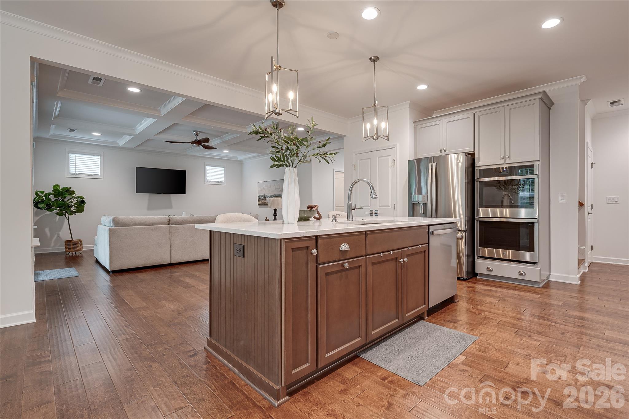 2566 NW Red Hill Street — Concord