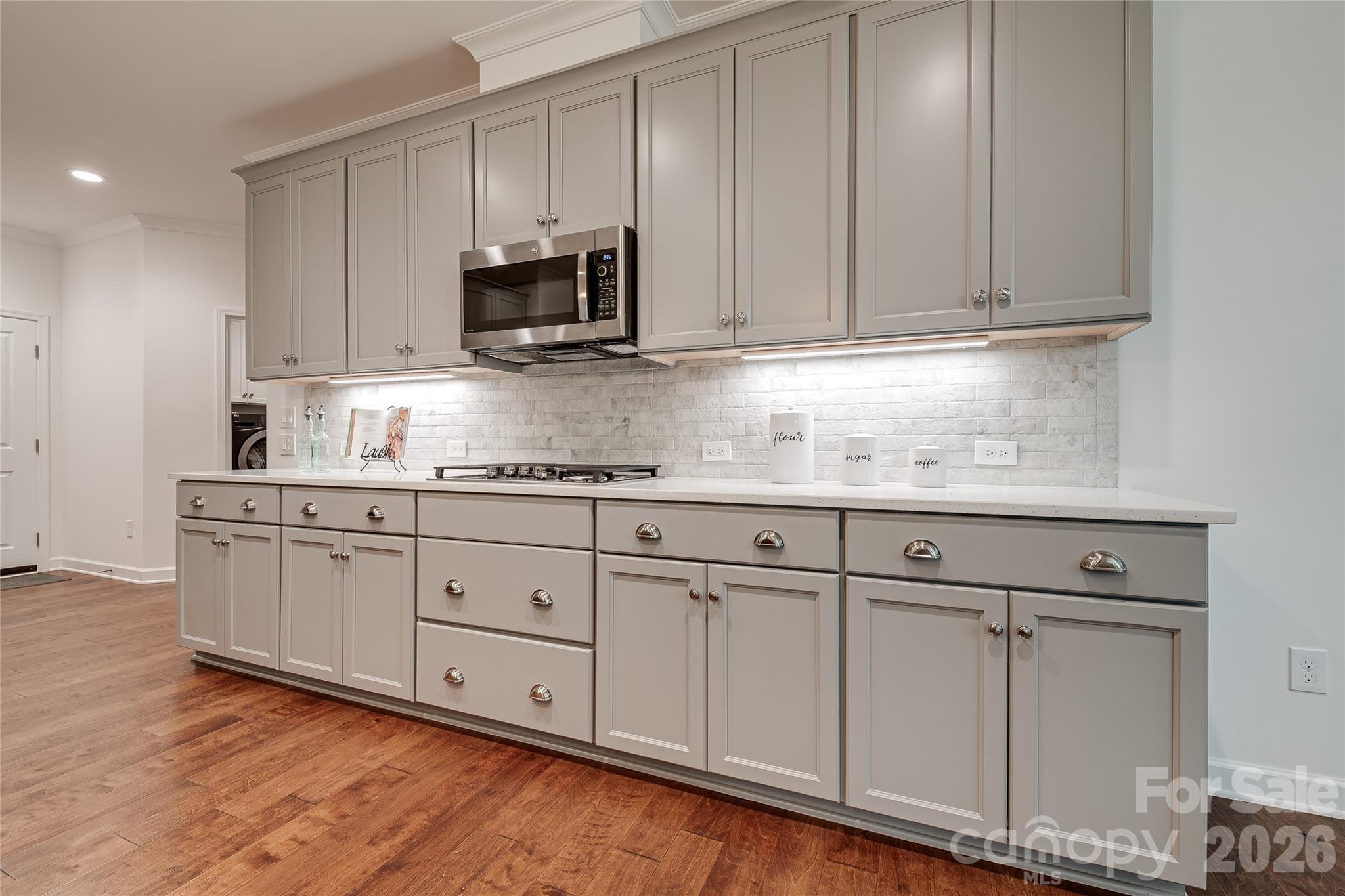 2566 NW Red Hill Street — Concord