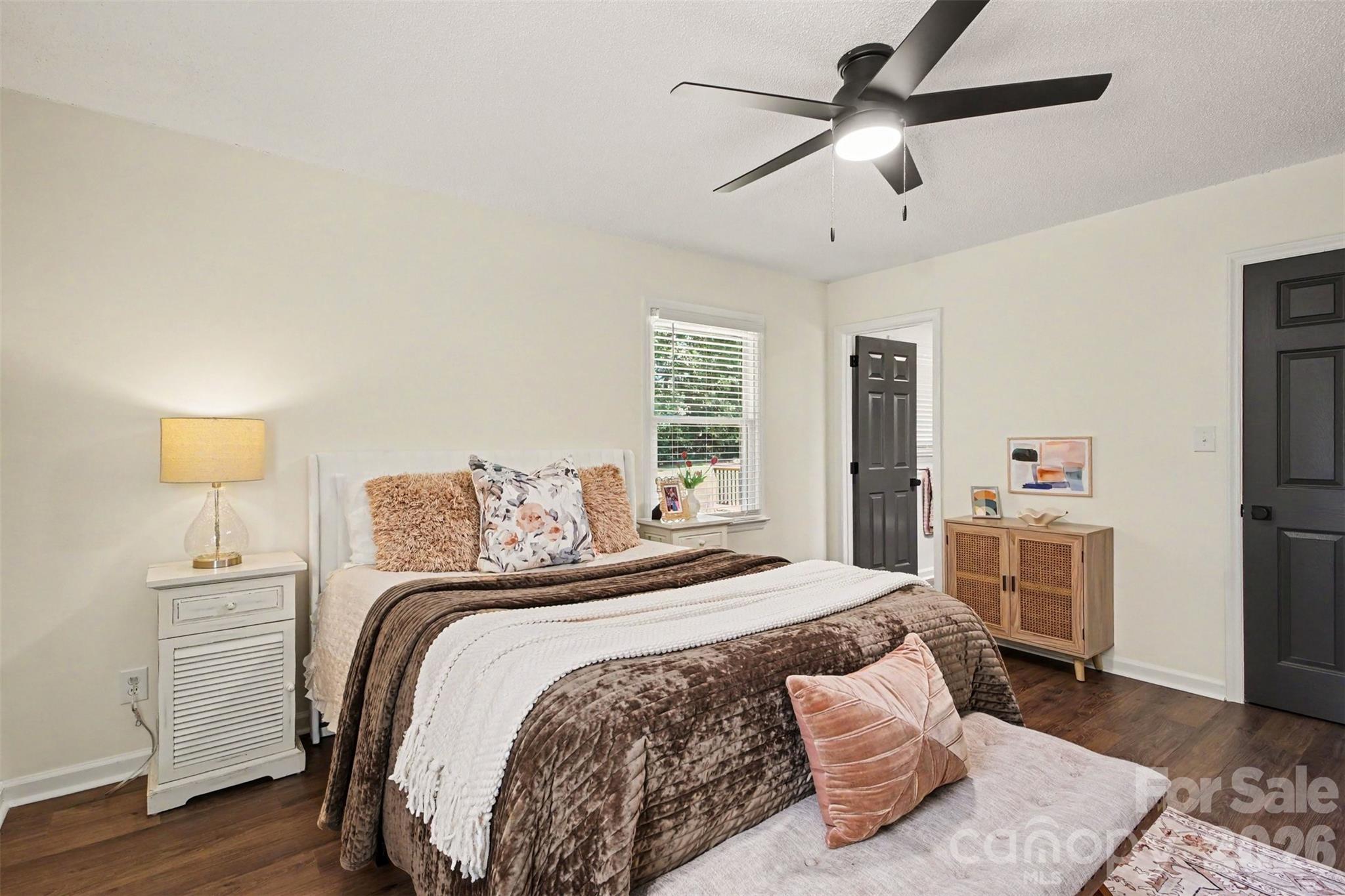 8319 Vagabond Road — Charlotte