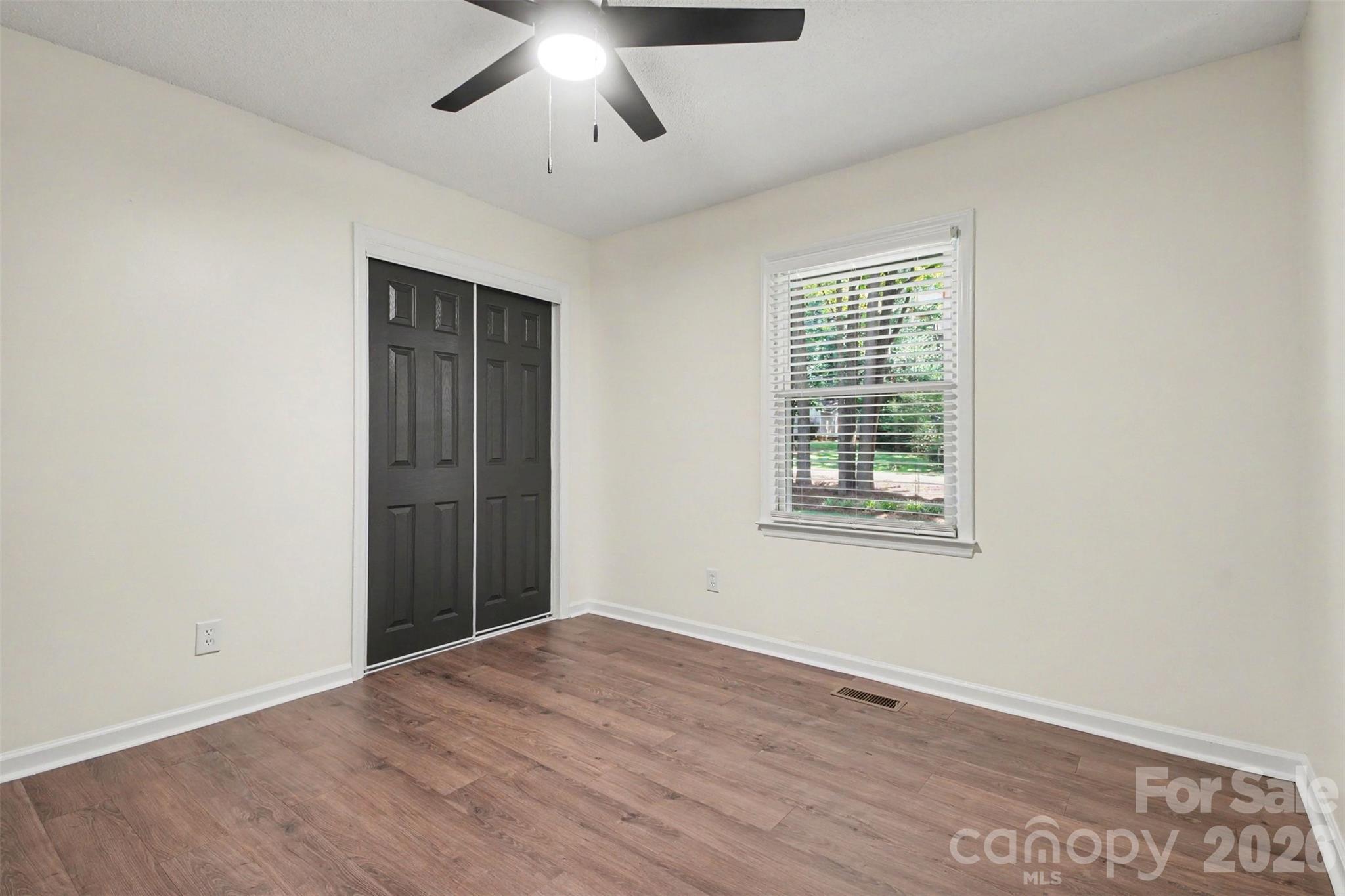 8319 Vagabond Road — Charlotte